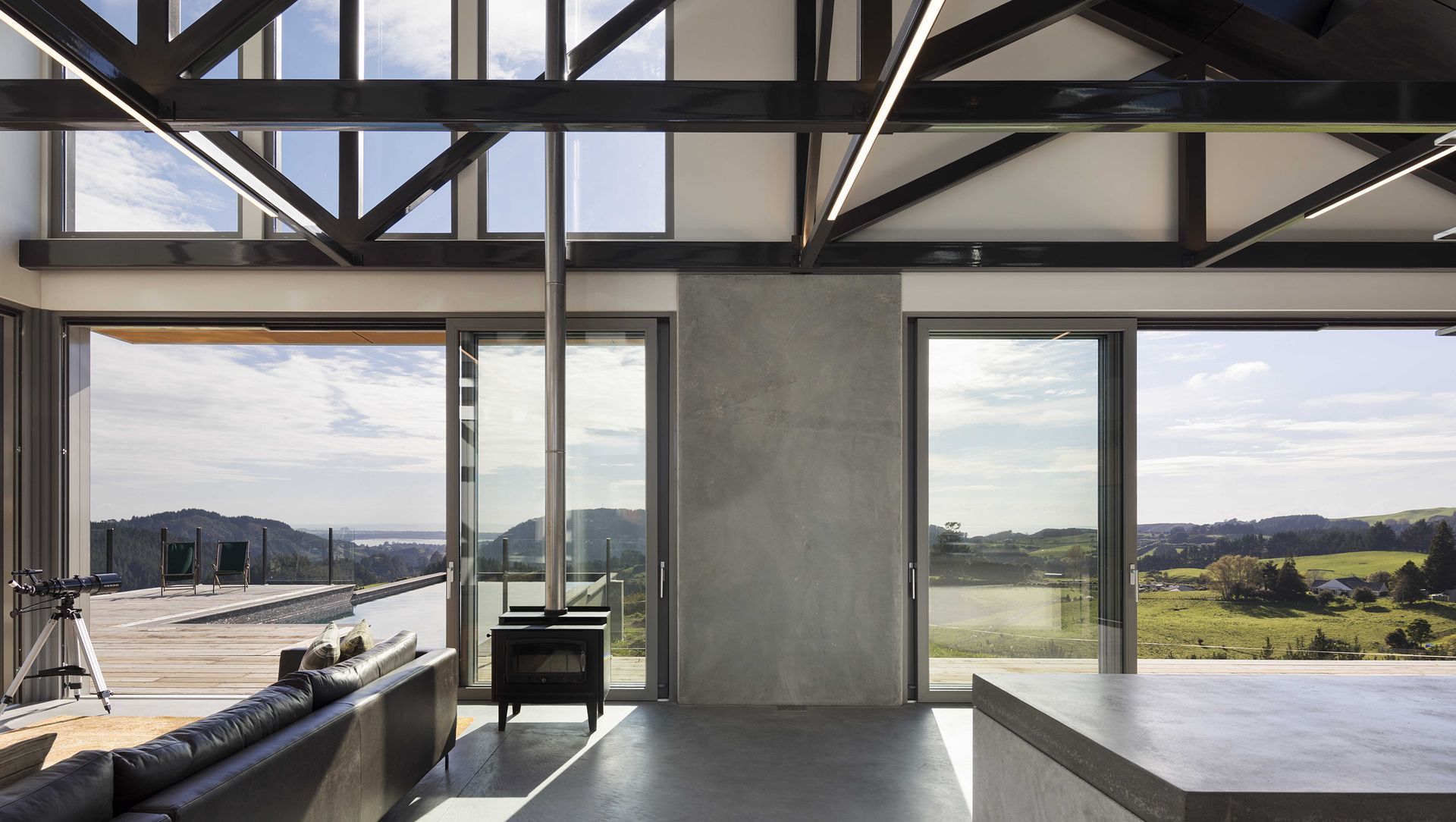 Welcome Bay House banner