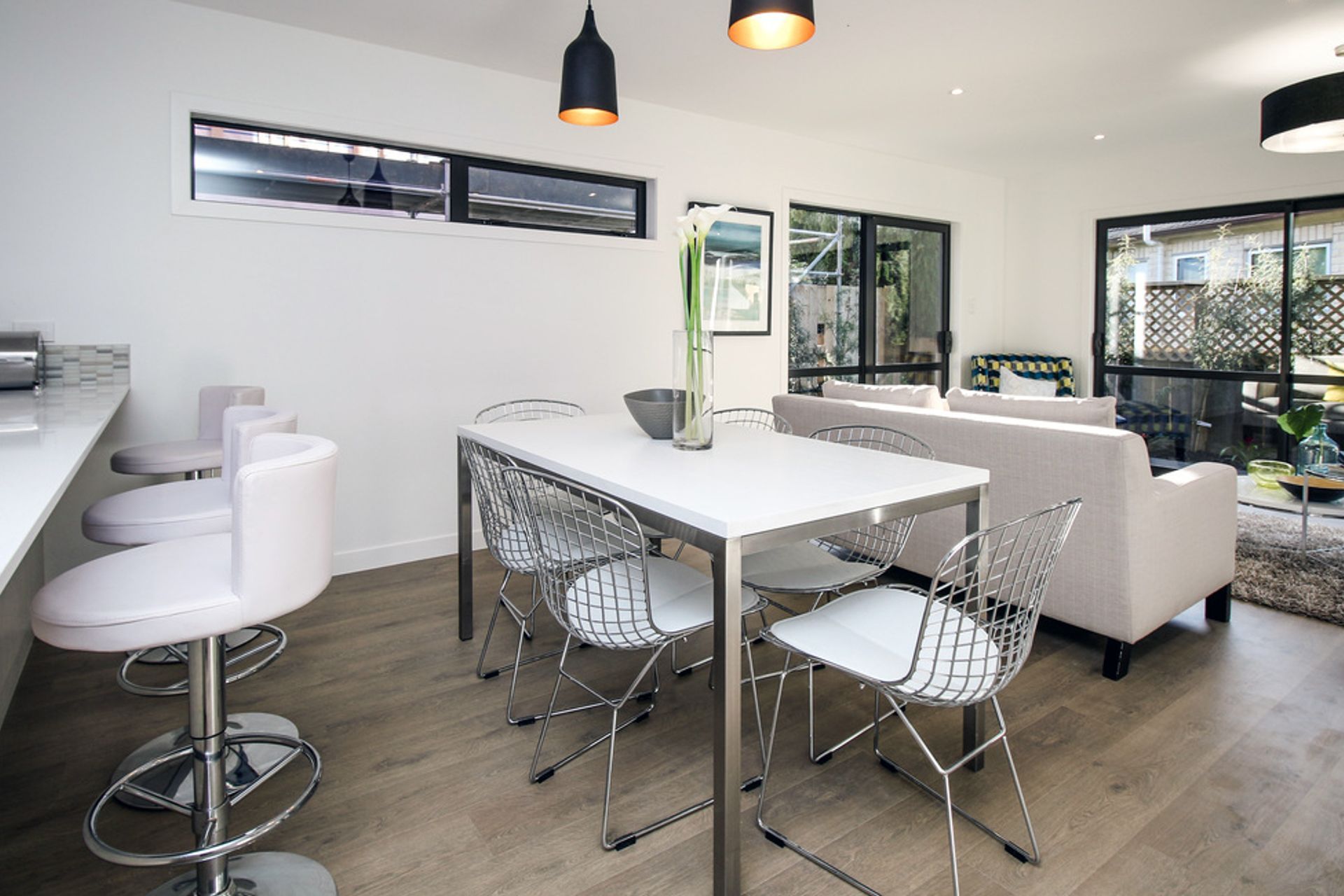 Waddell Ave - Point England