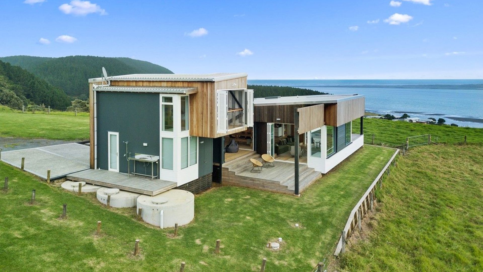 Holiday Haven banner