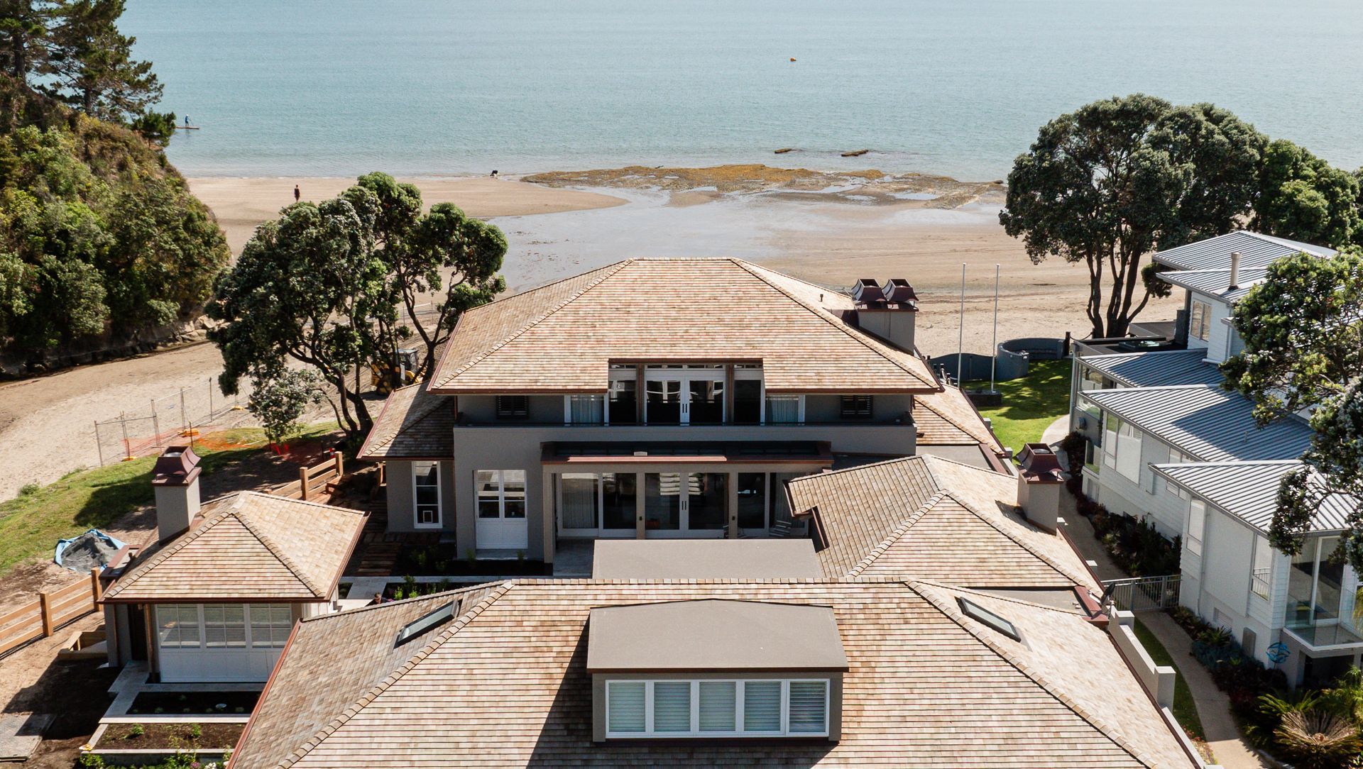 Moreton Drive banner