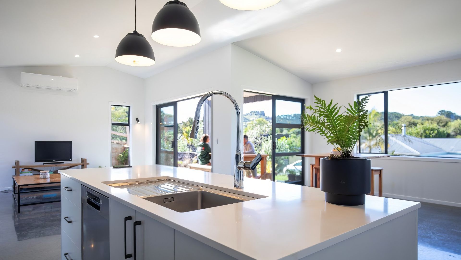 Estuary Views banner