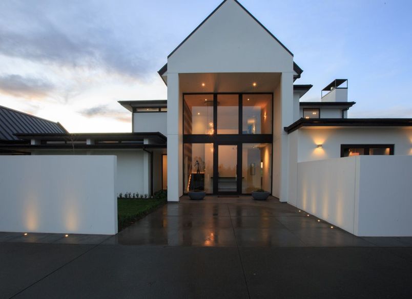 Extravagant Ashburton Family Home