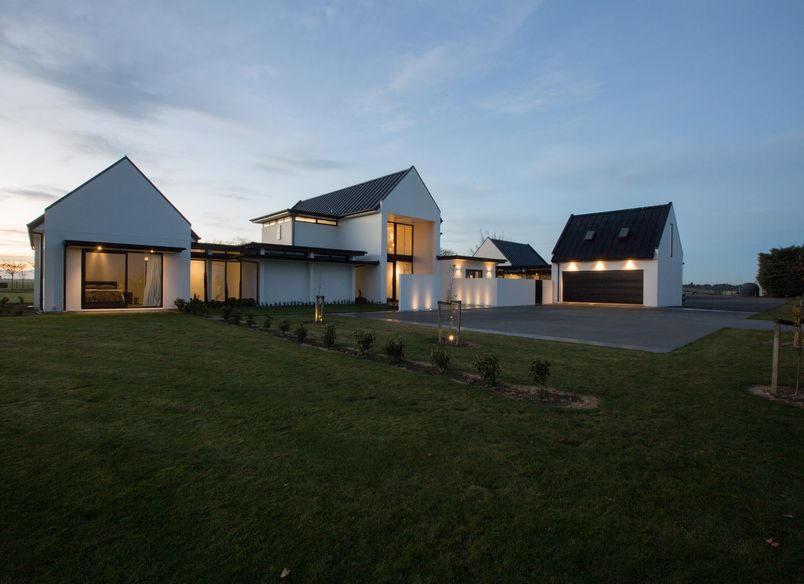 Extravagant Ashburton Family Home