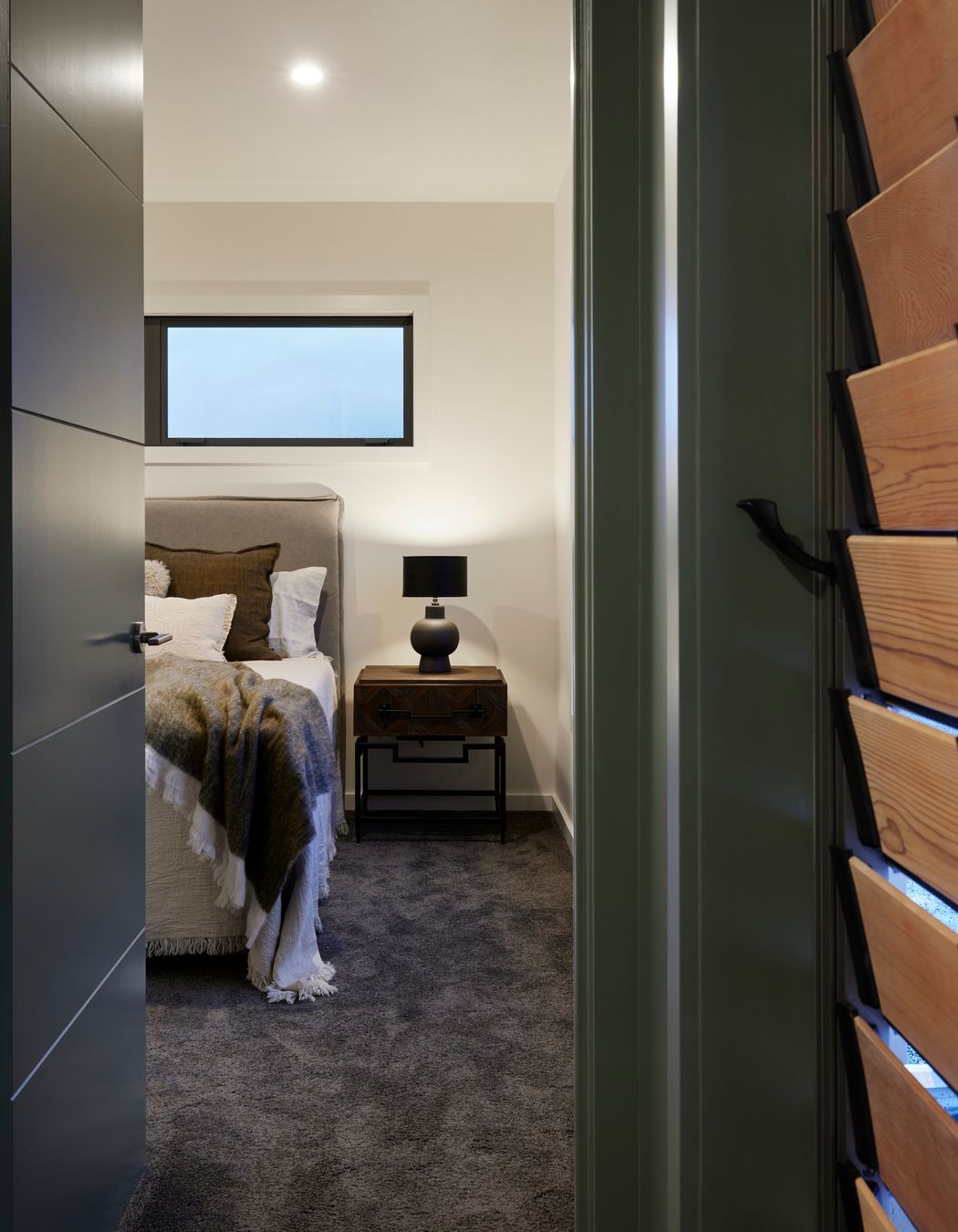 Cambridge Elevate Tilt 150