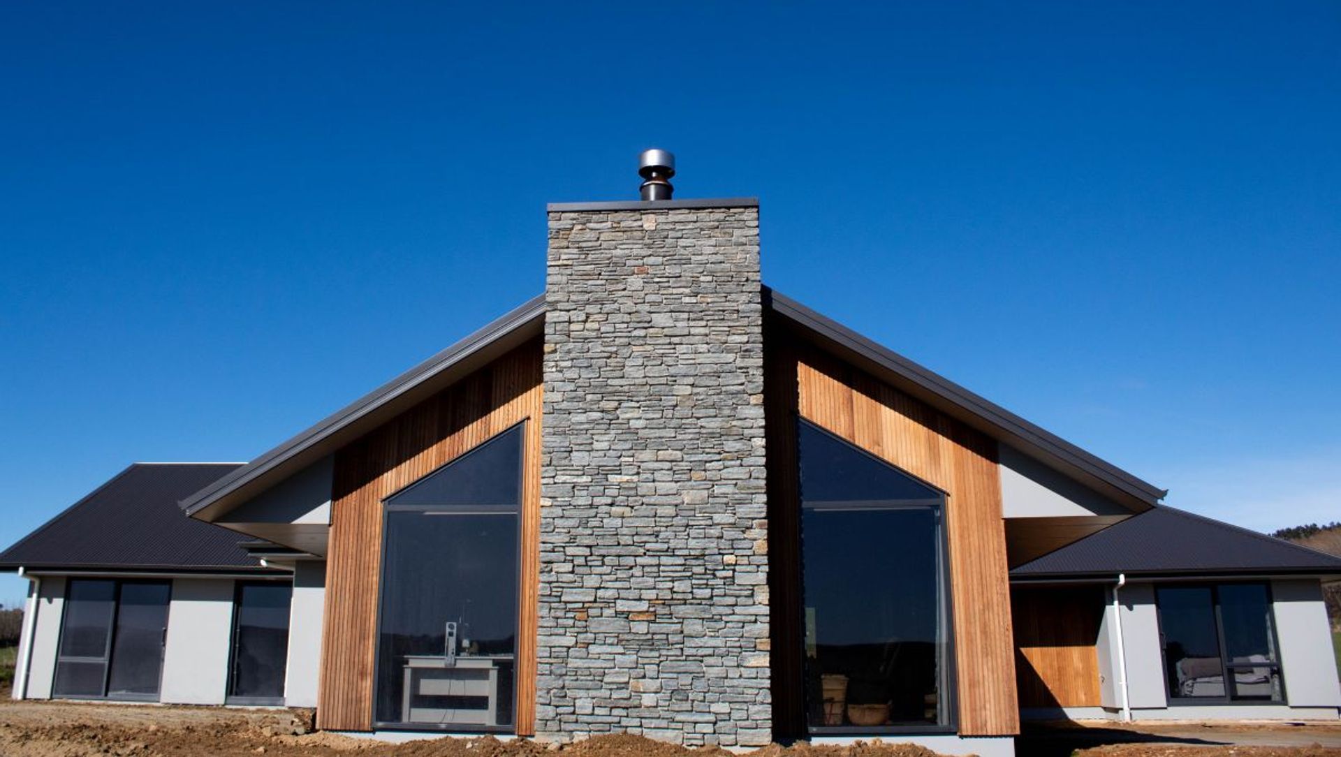 Waipahi Highway, Gore New Build banner