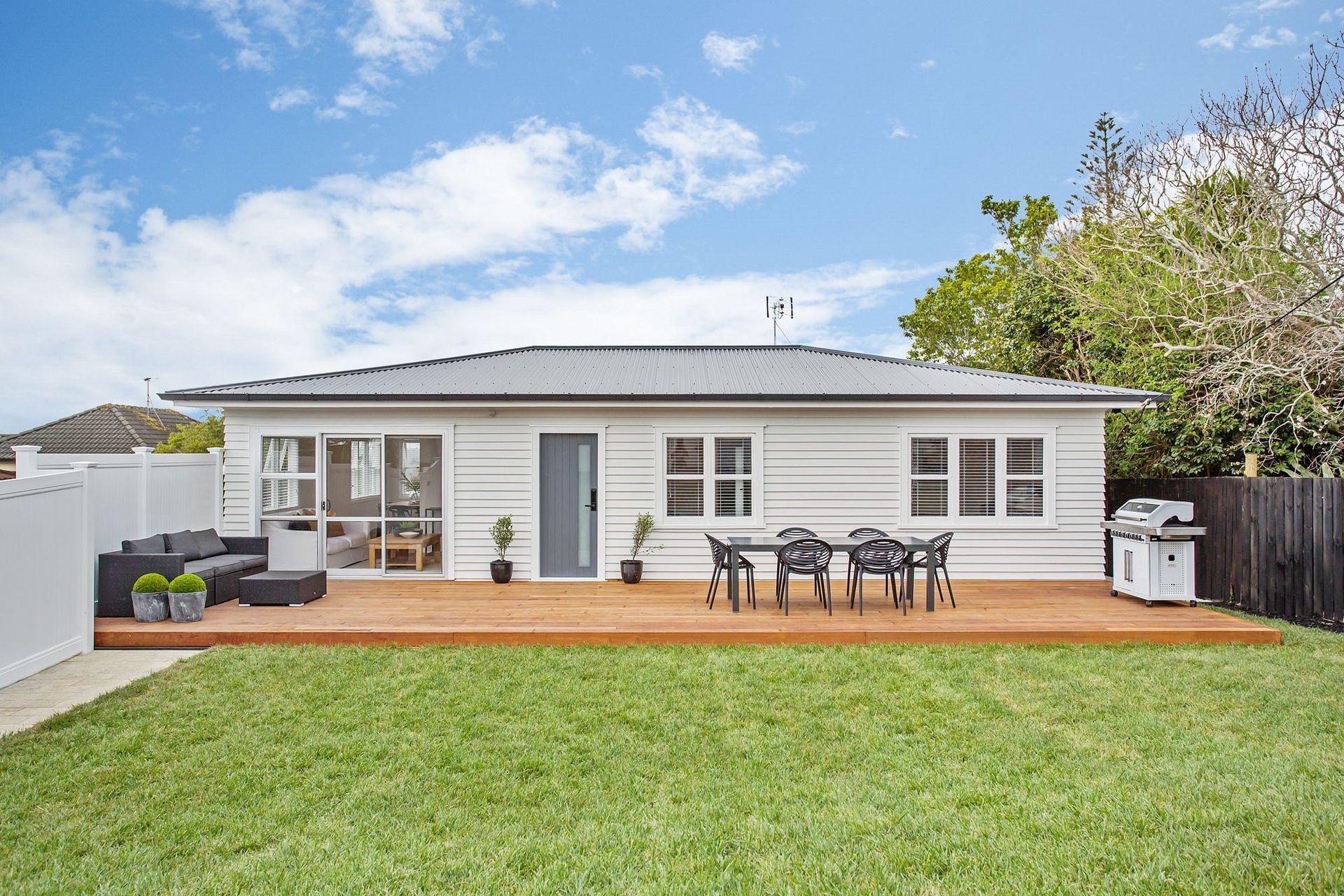 Birkdale Road, Birkdale