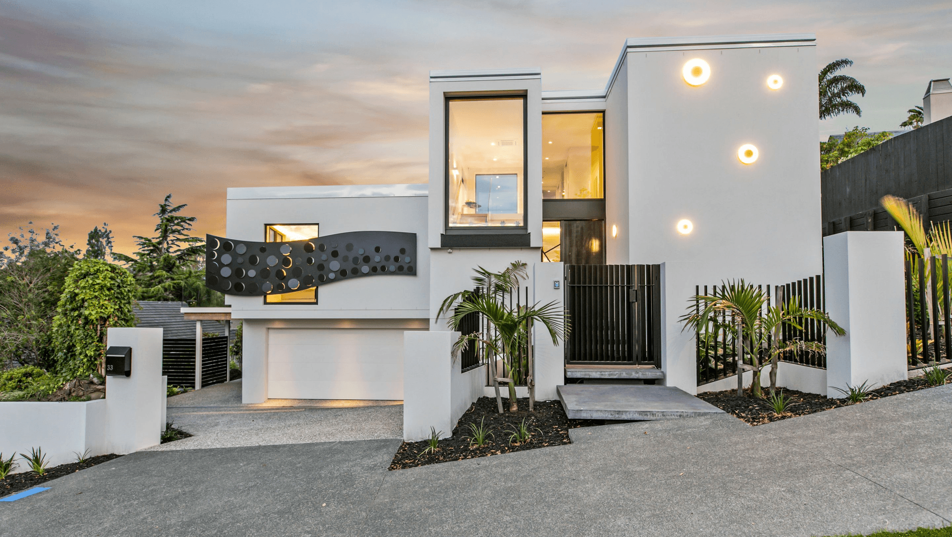 Grampian Road, Saint Heliers banner