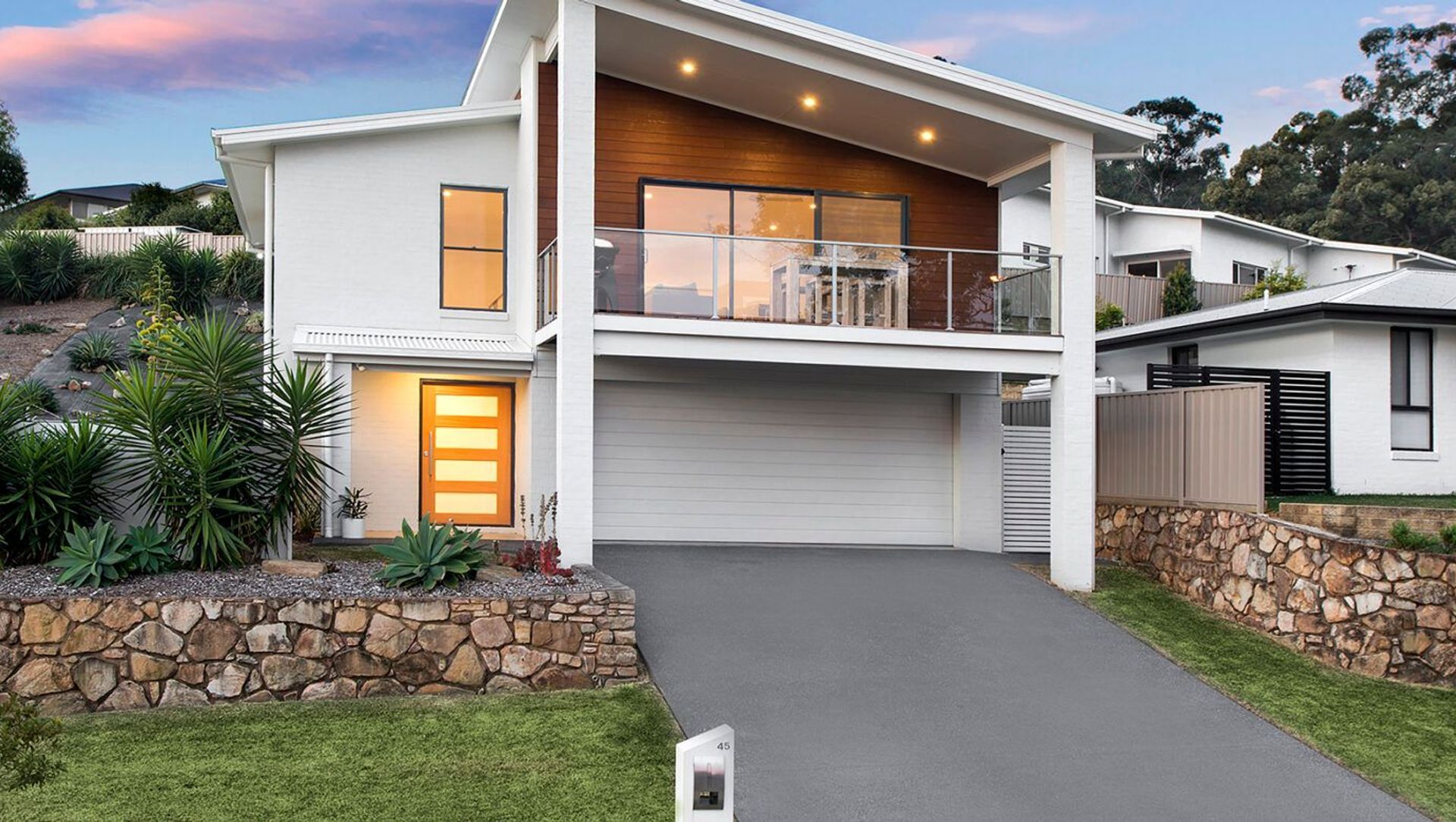 Colorbond Sectional Garage Door - Coffs Harbour banner