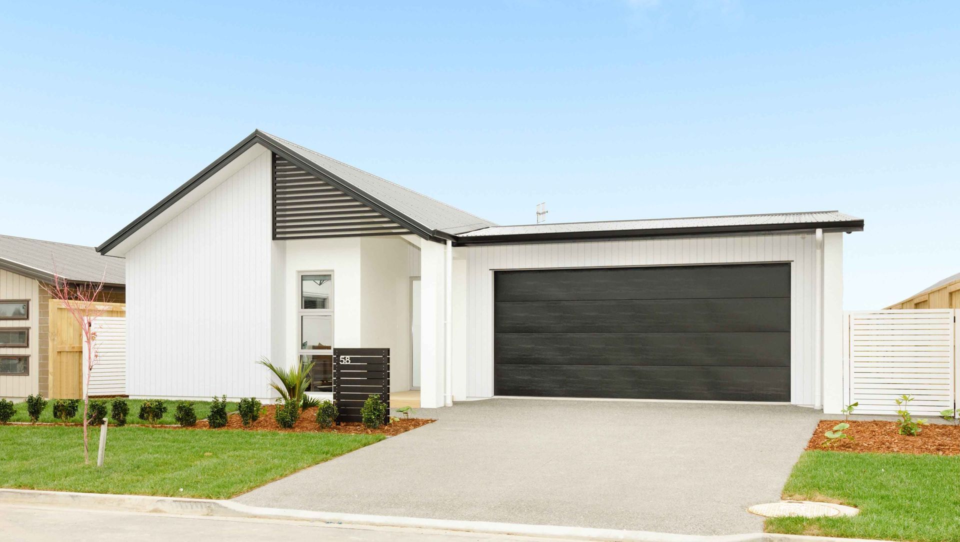 58 Awataha Cres banner