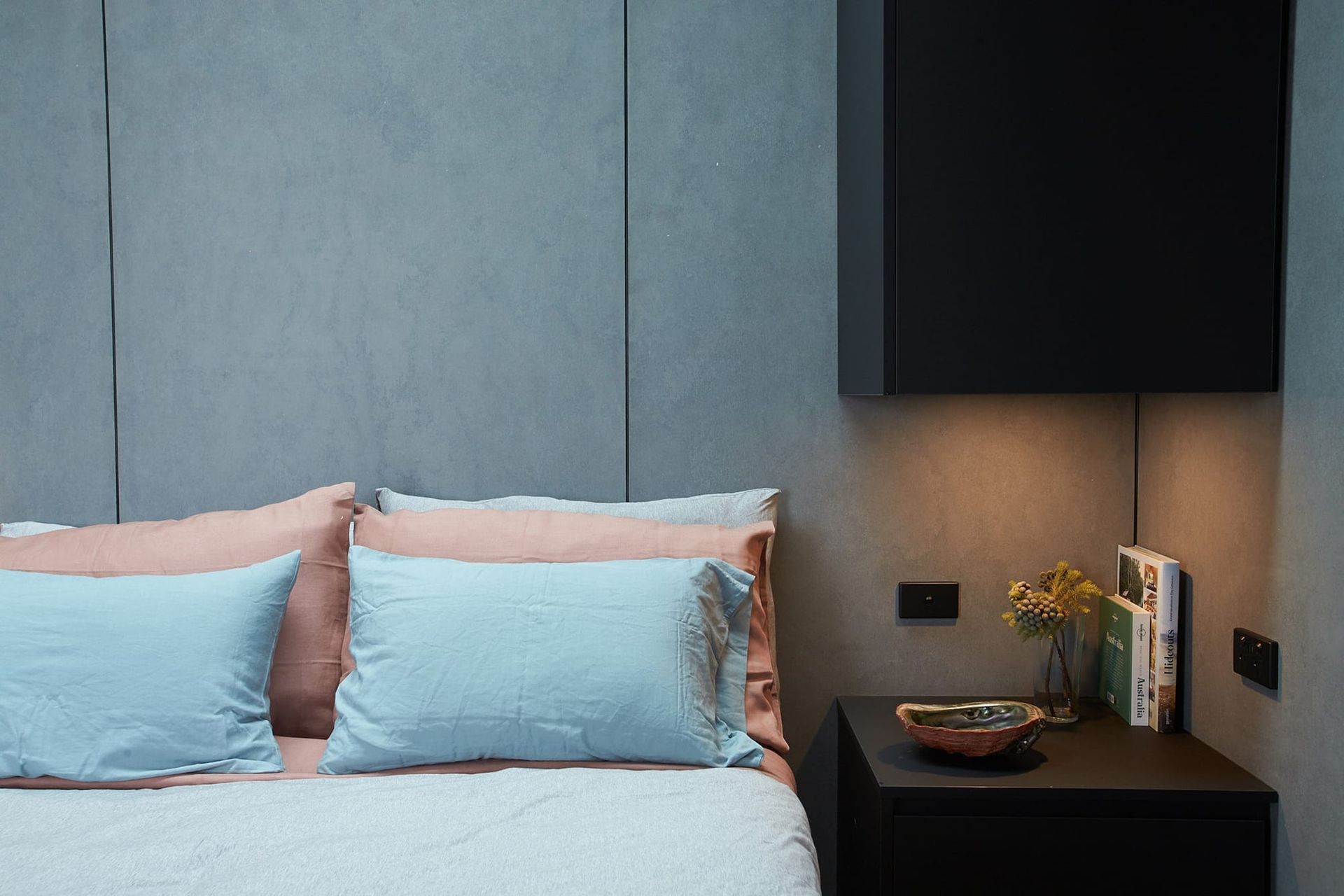 Breathe × Spacecube