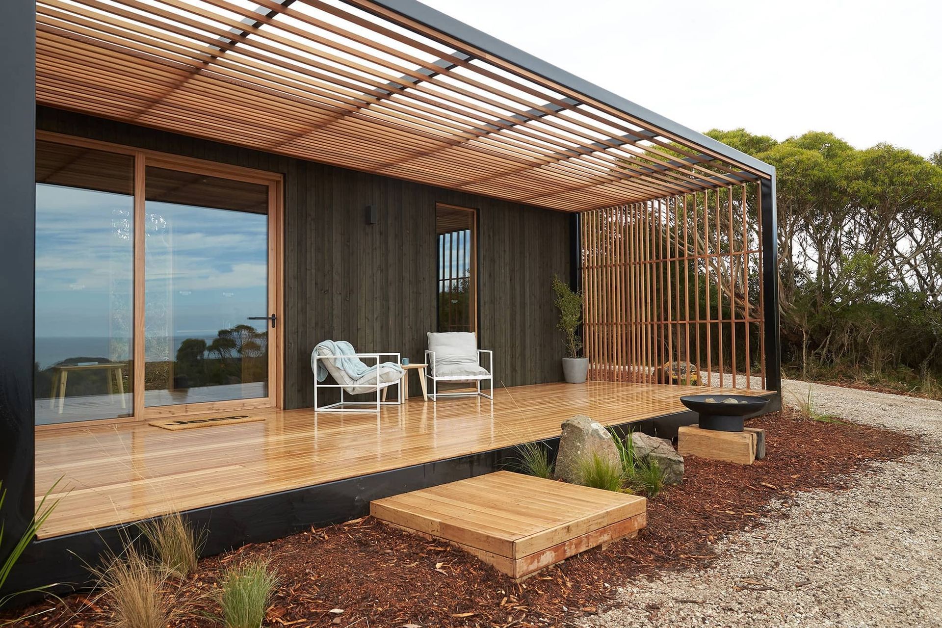 Breathe × Spacecube