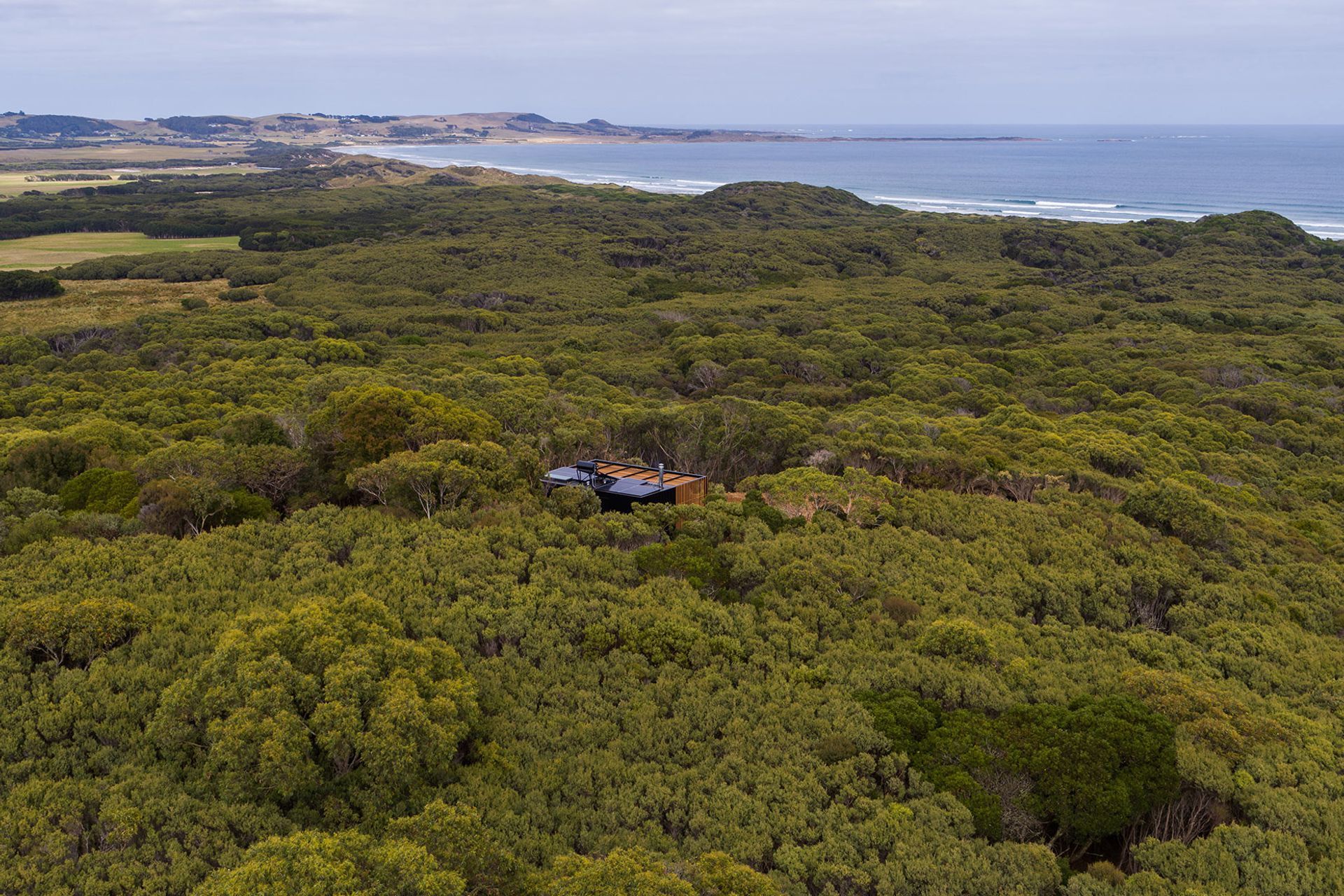 Breathe × Spacecube