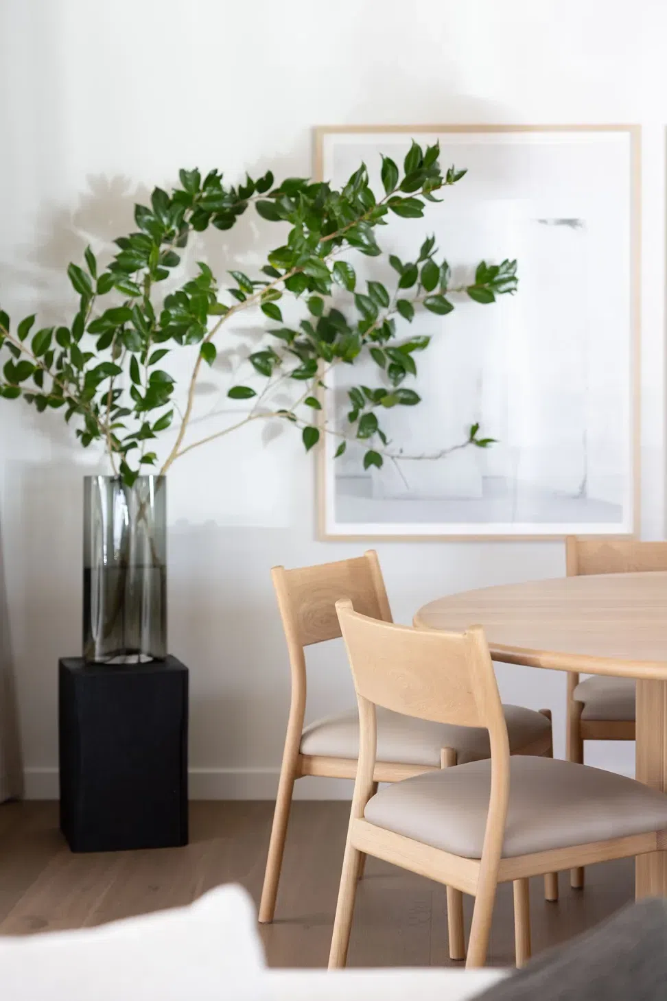 68daf4a63931d66167a58efbPure-Homes-Showhome-Vetra-Smoked-Timber-Flooring-5.webp