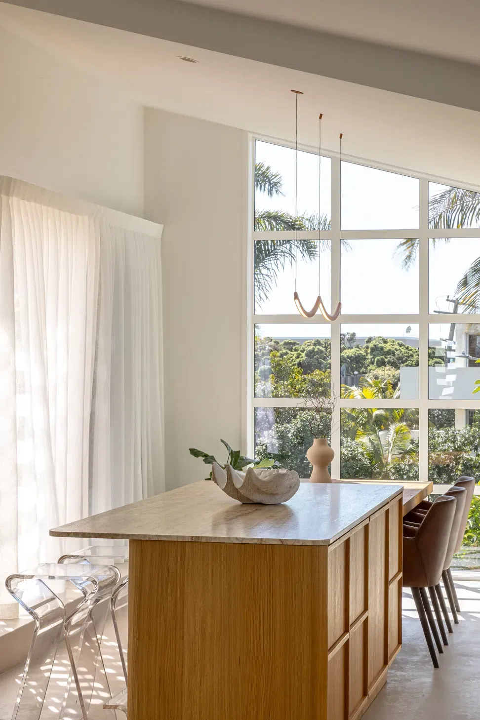 68facf293f594710221a2175Casa-de-Playa-de-Verano-Allegro-Brushed-Timber-Veneer-4.webp