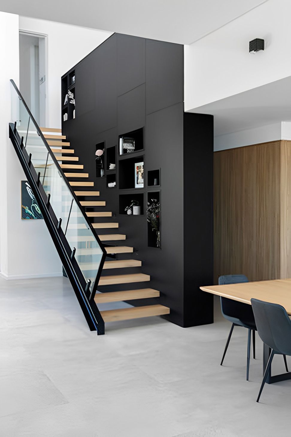 1751 Outlook House