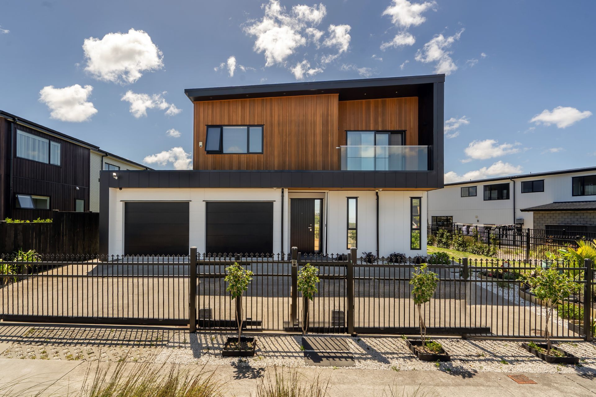 Riverhead Point Residence