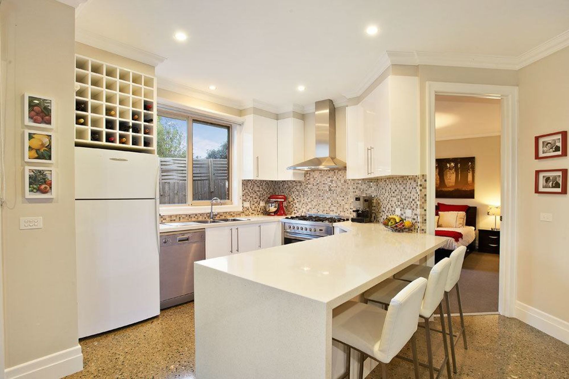 Sussex Street | Blackburn North