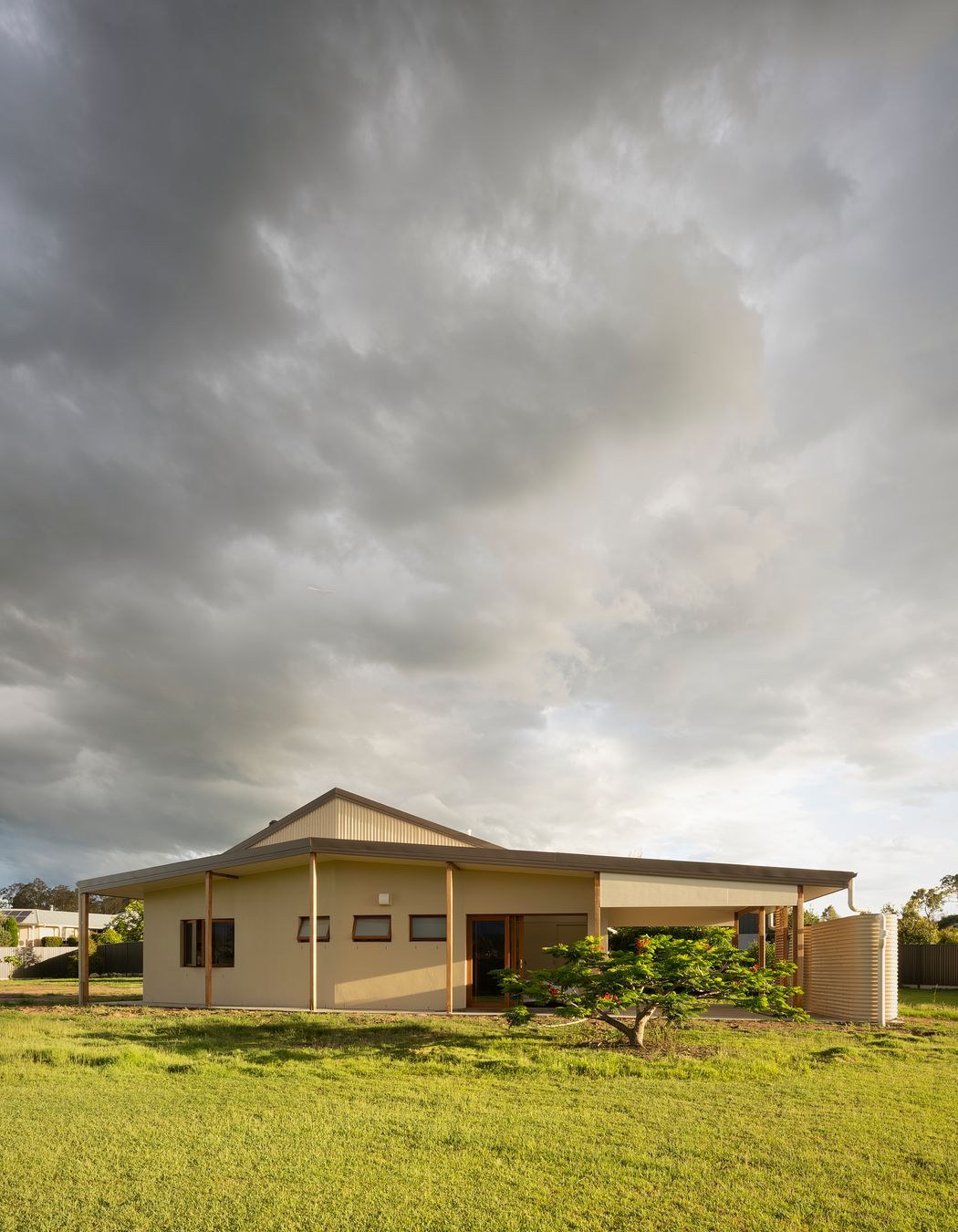 This little shelter is grounded firmly in the landscape. Superbly energy efficient, the home celebrates the subtropical lifestyle, collects winter sun in all the right places, and is packed with accessible features.  Photo: ®Angus Martin