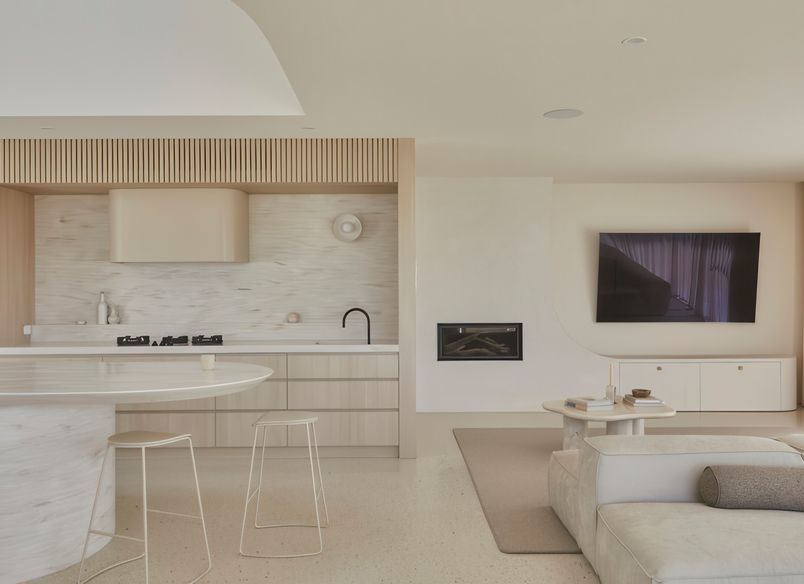 Ahead of the Curve – La Casa Curvilínea