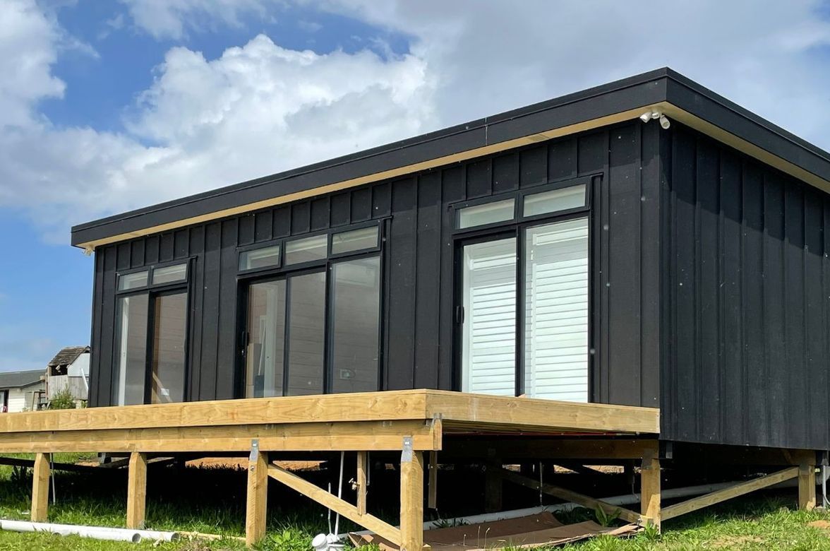 Classic 2-bed Dreamwood 6