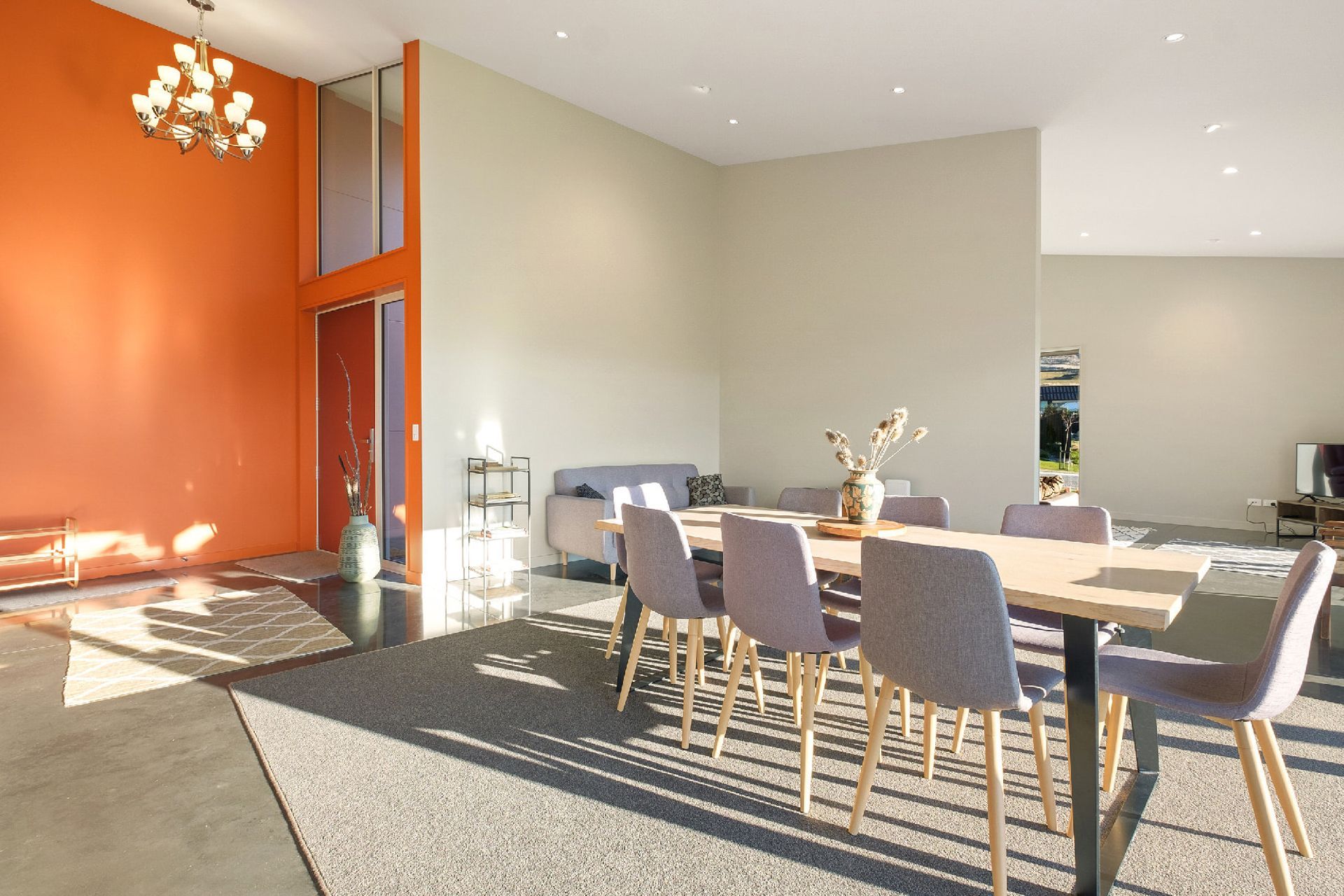 Sapphire Spring Rise