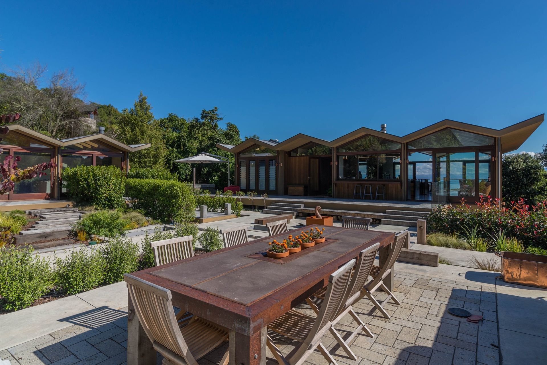 Design Pinnacle, Whakamoenga Point