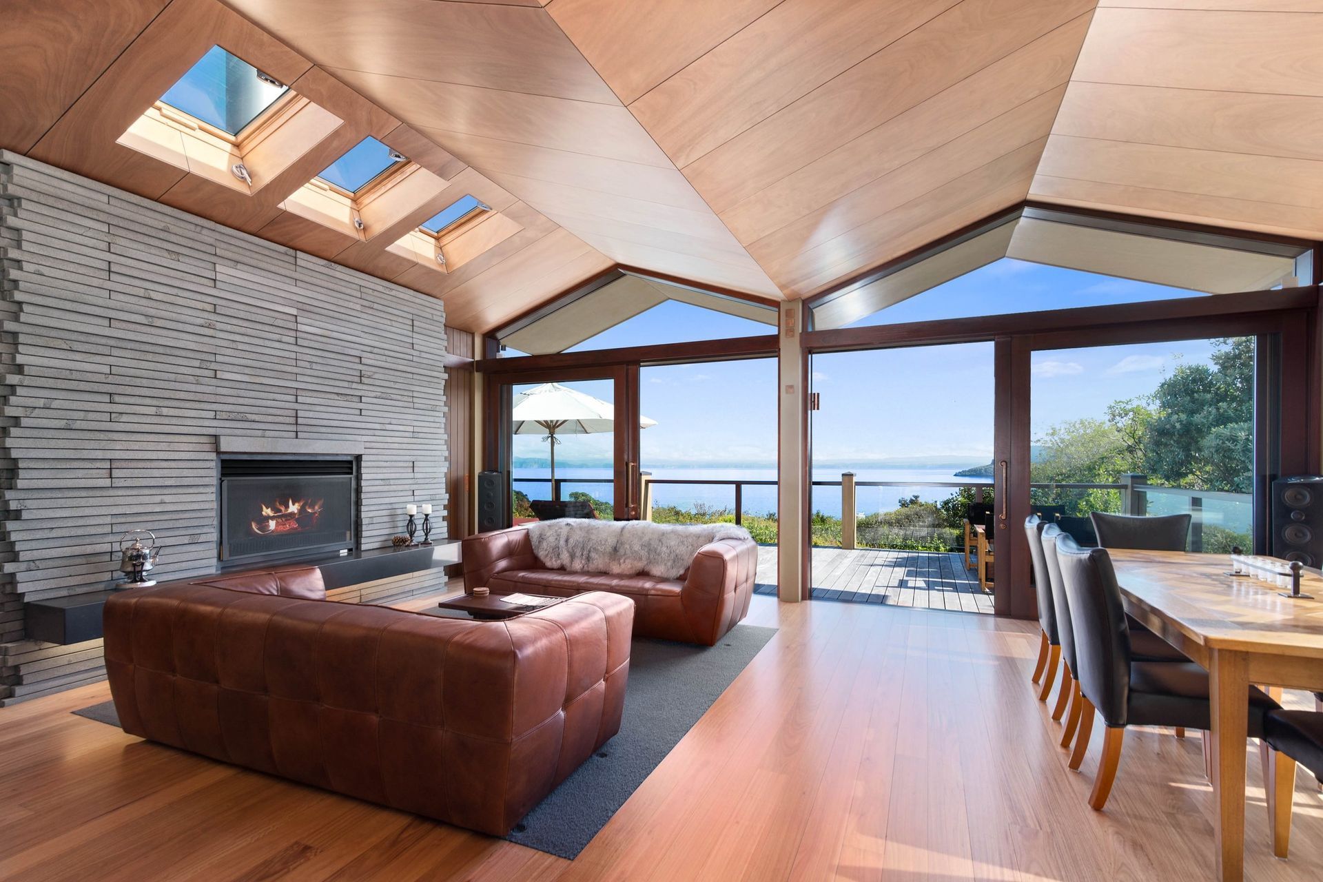Design Pinnacle, Whakamoenga Point