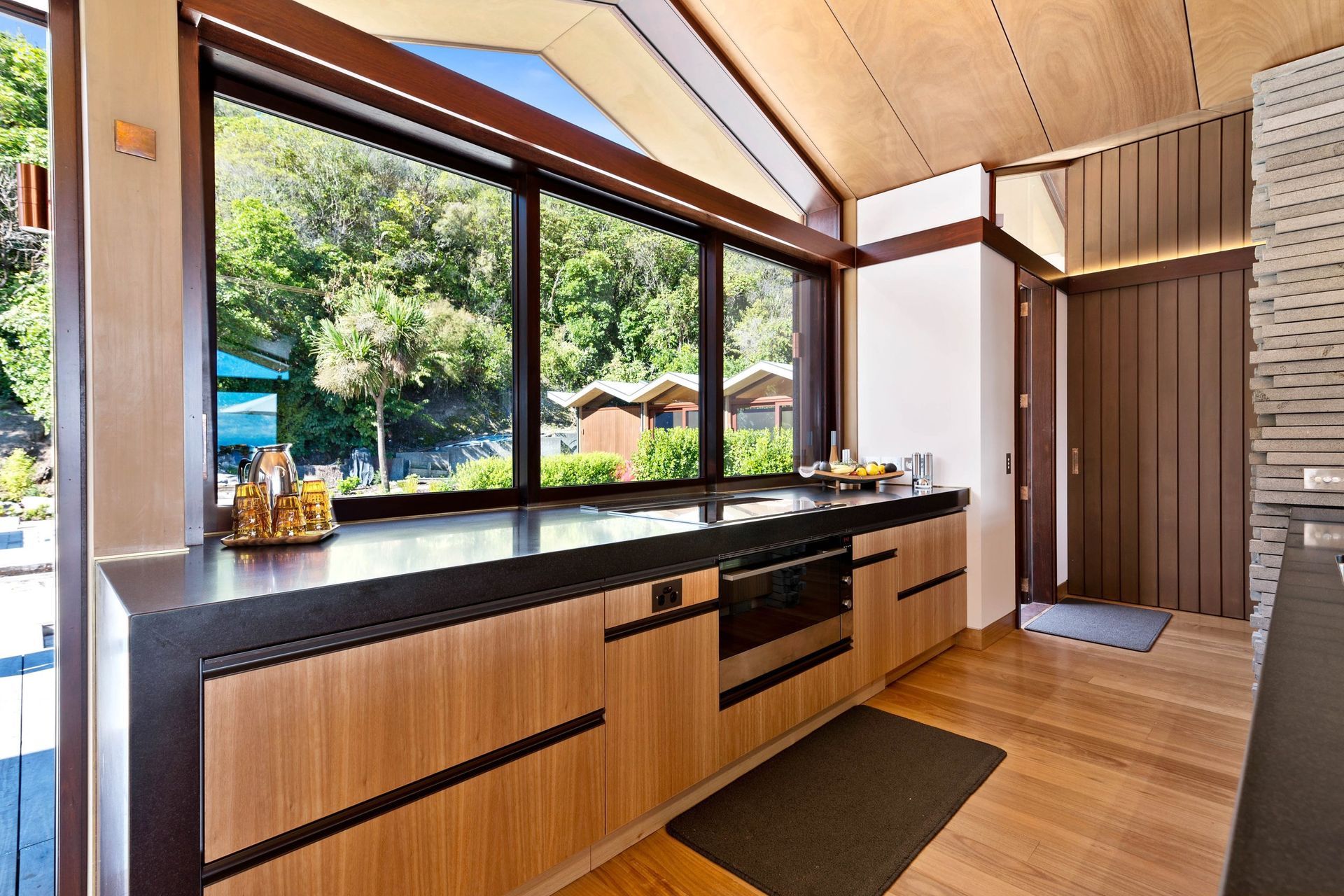 Design Pinnacle, Whakamoenga Point