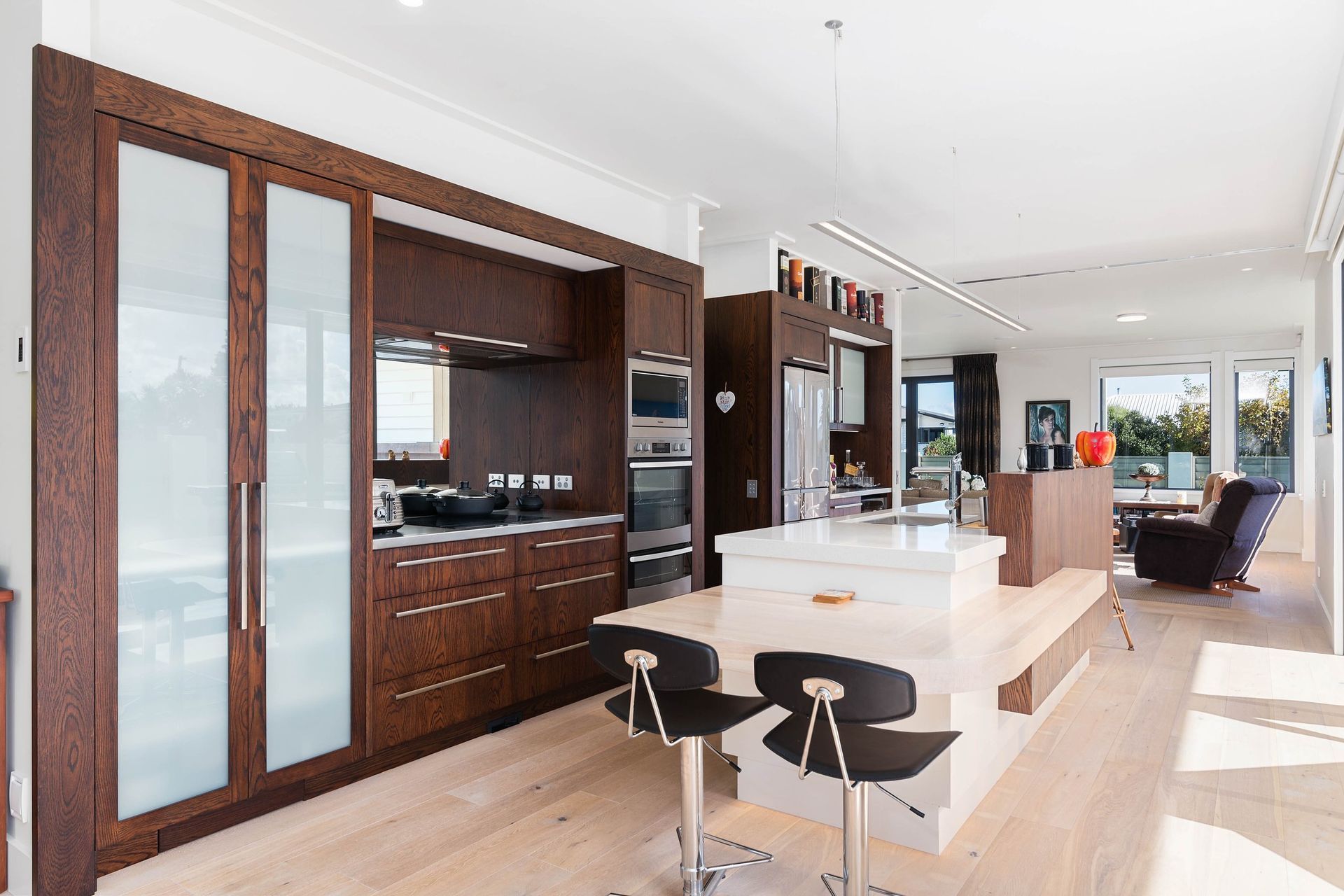 Hosking Home &amp; Boatshed, Bird Area