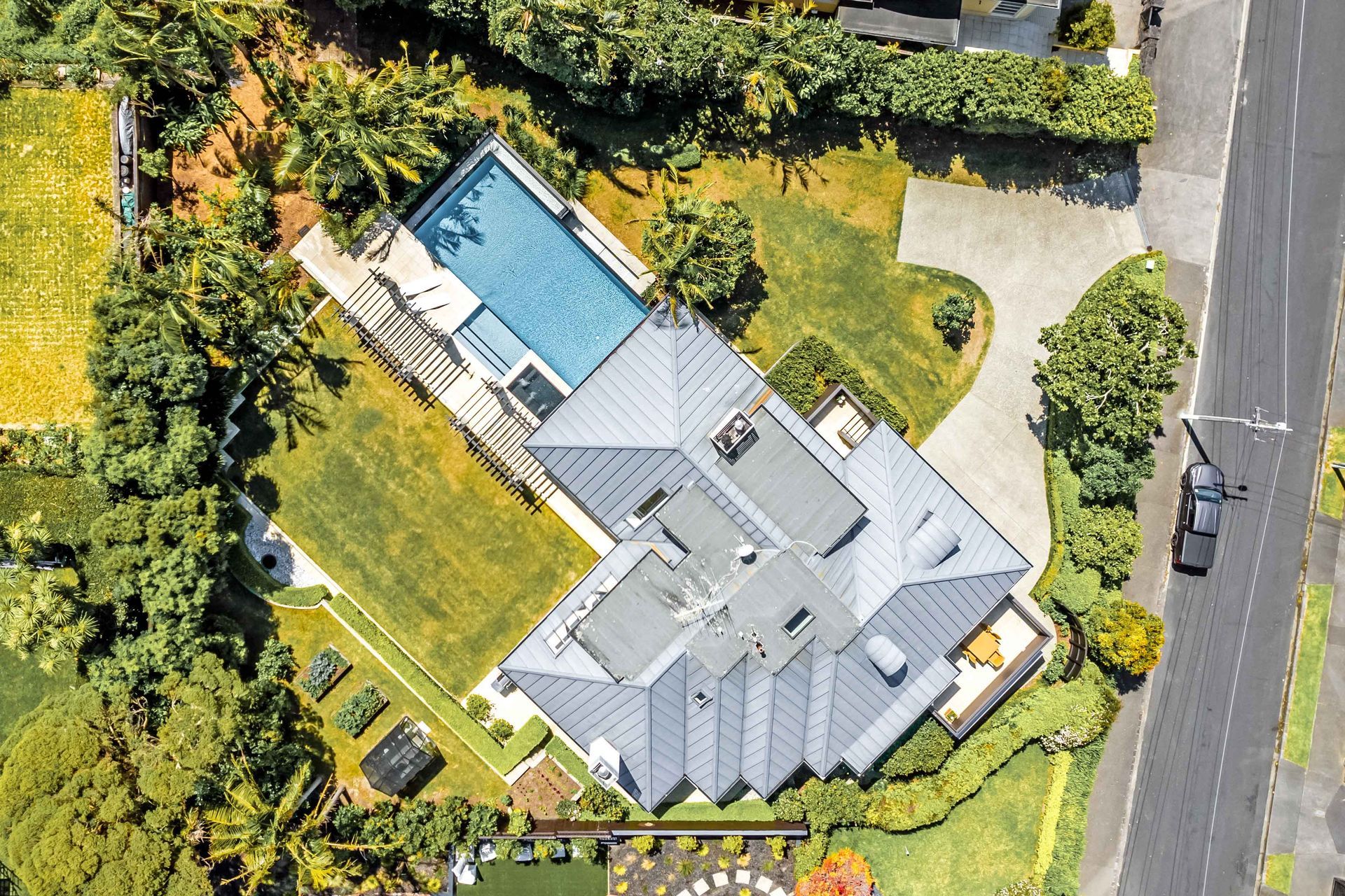 Luxurious Family Home - Remuera