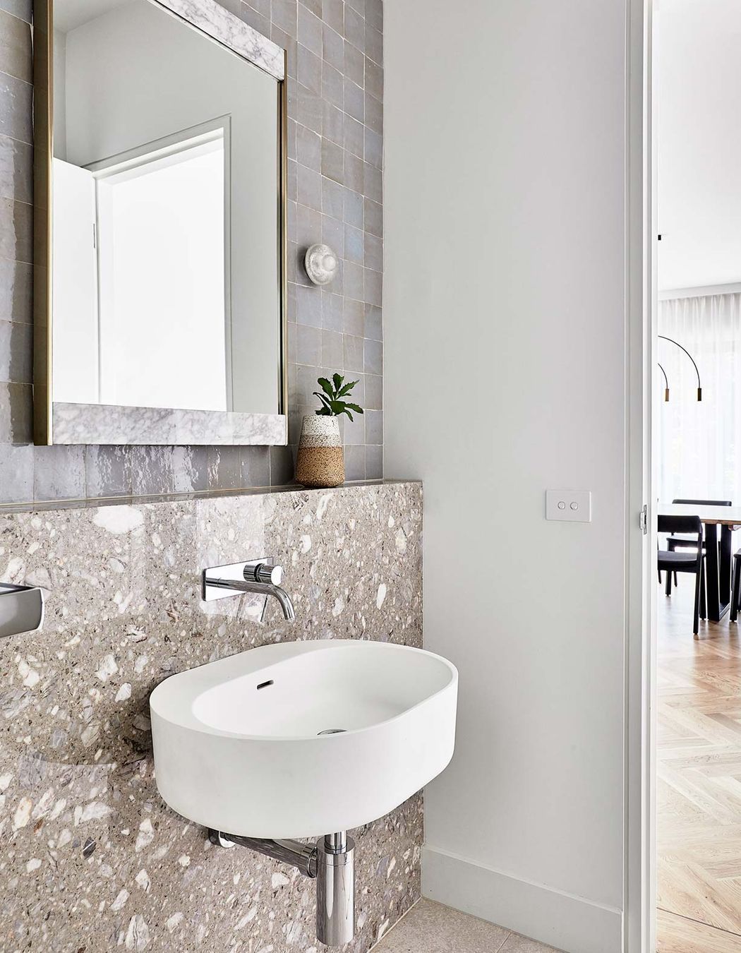 Bentleigh – The Highway