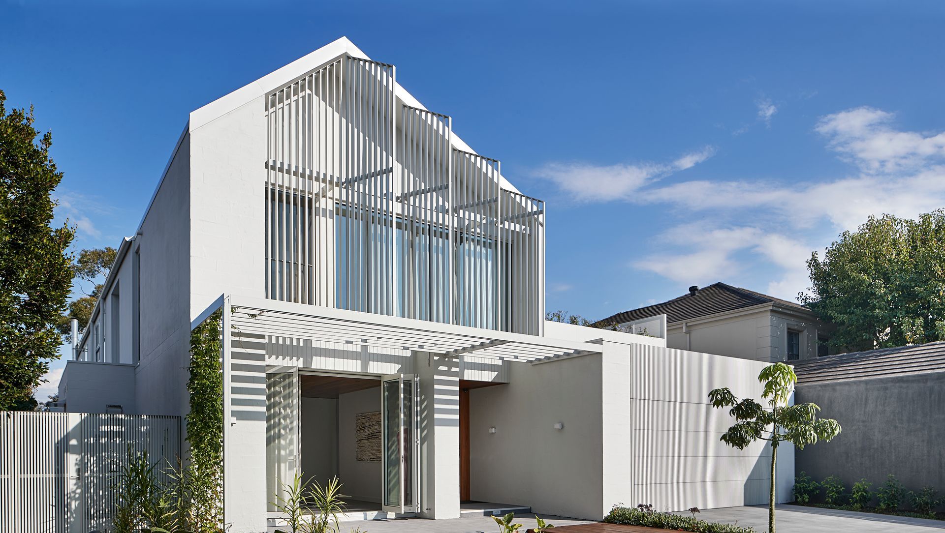 Long Garden House banner