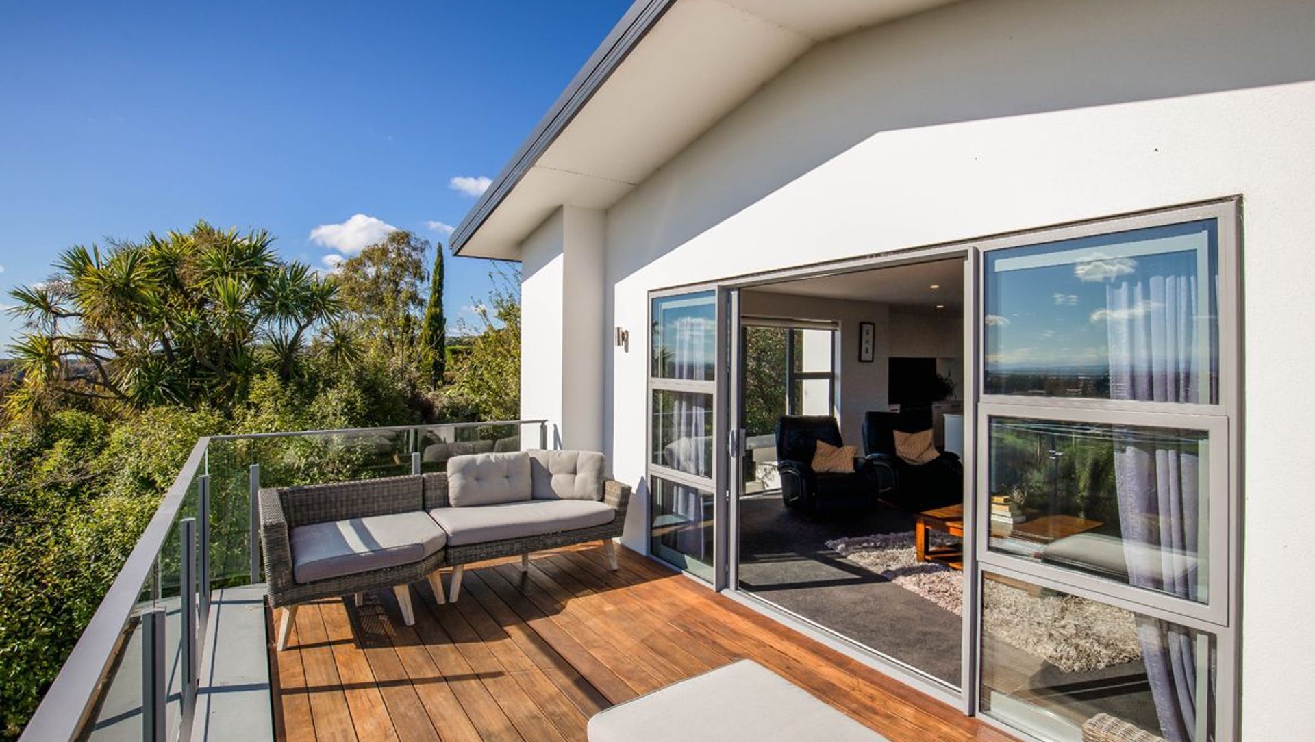 Cashmere Hills banner