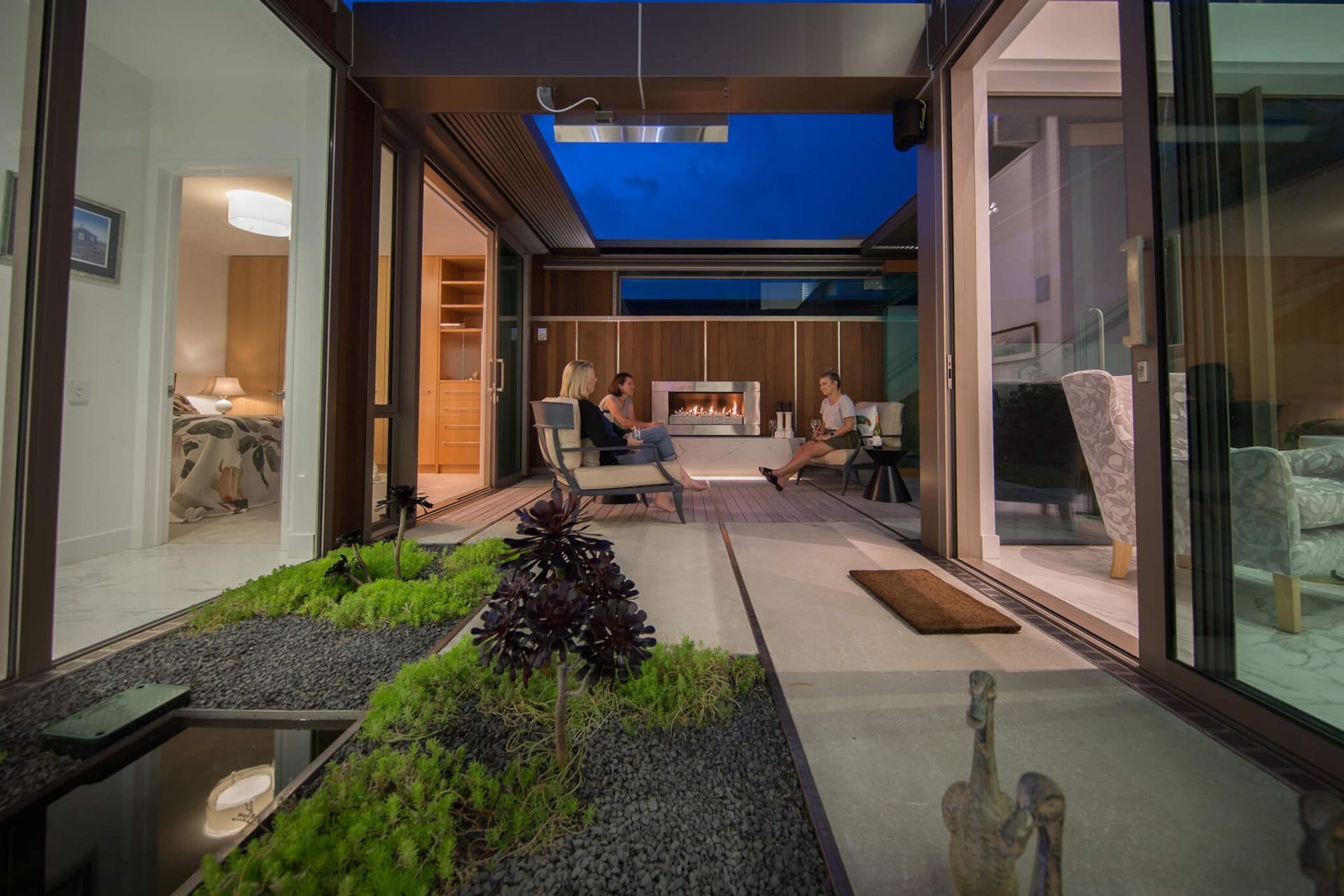 An Entertainer's Dream on the Estuary