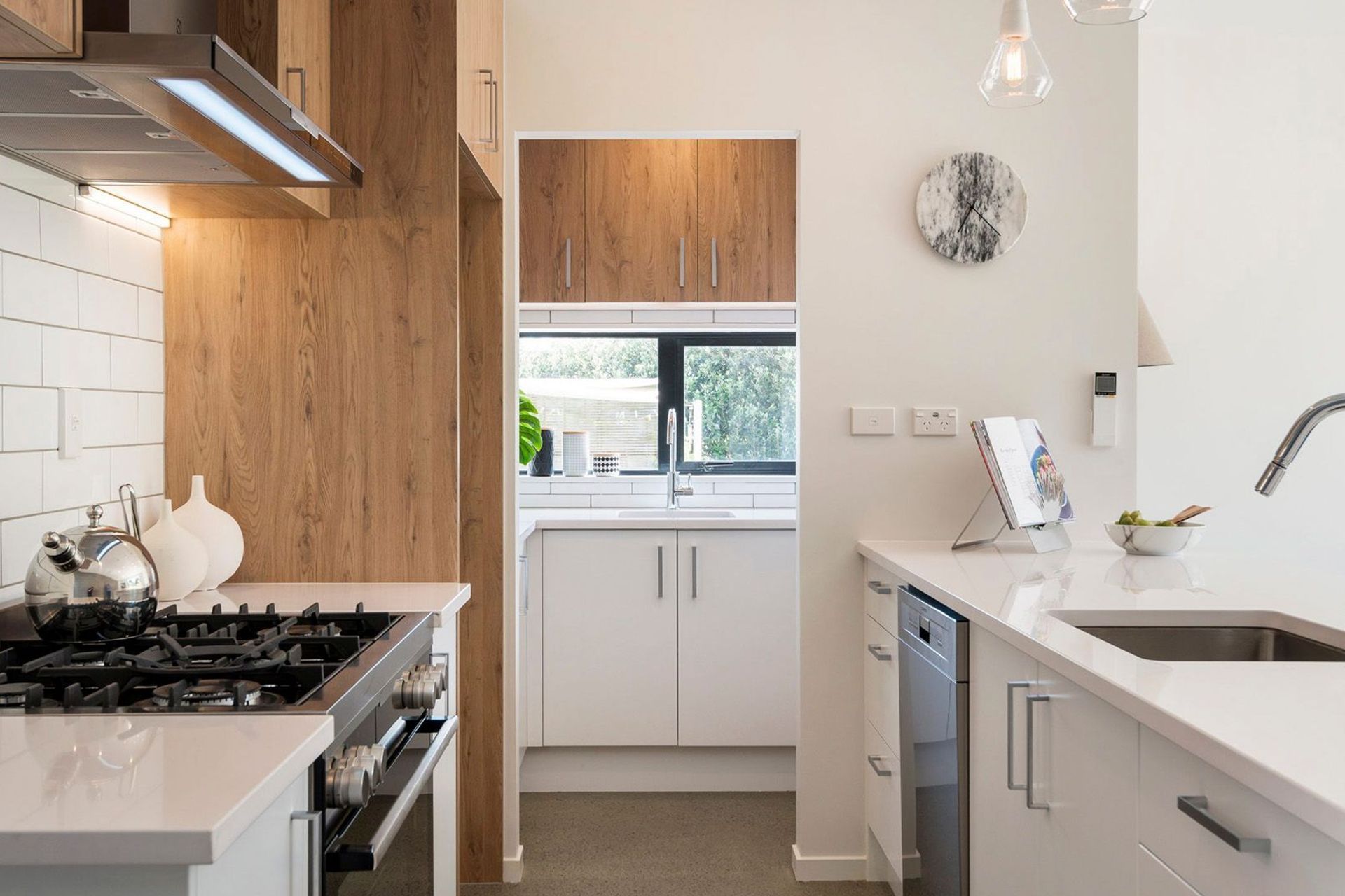 Castledine Crescent, Glen Innes