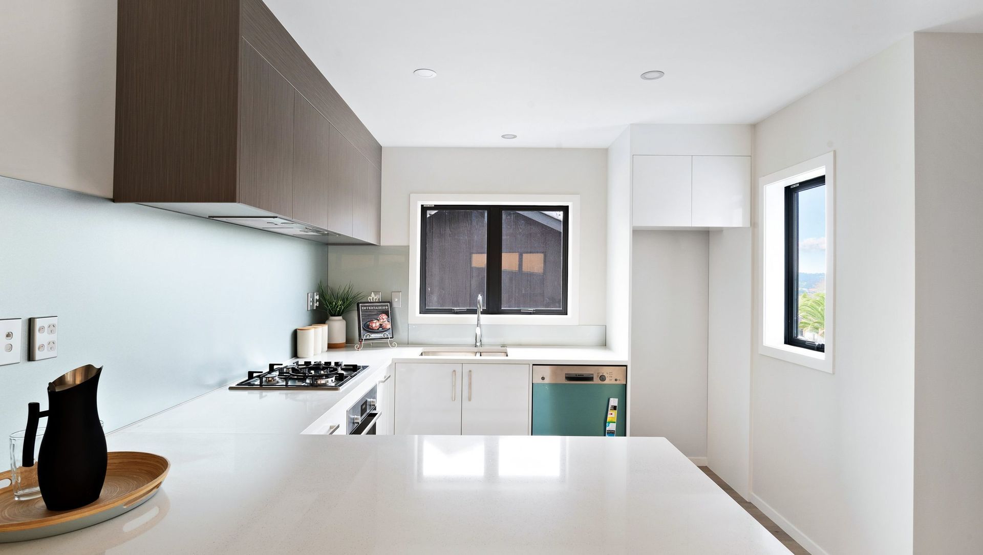 Clearview Heights, Ranui banner