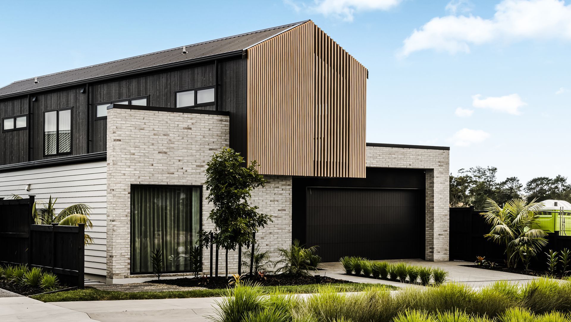 Maddren Homes banner