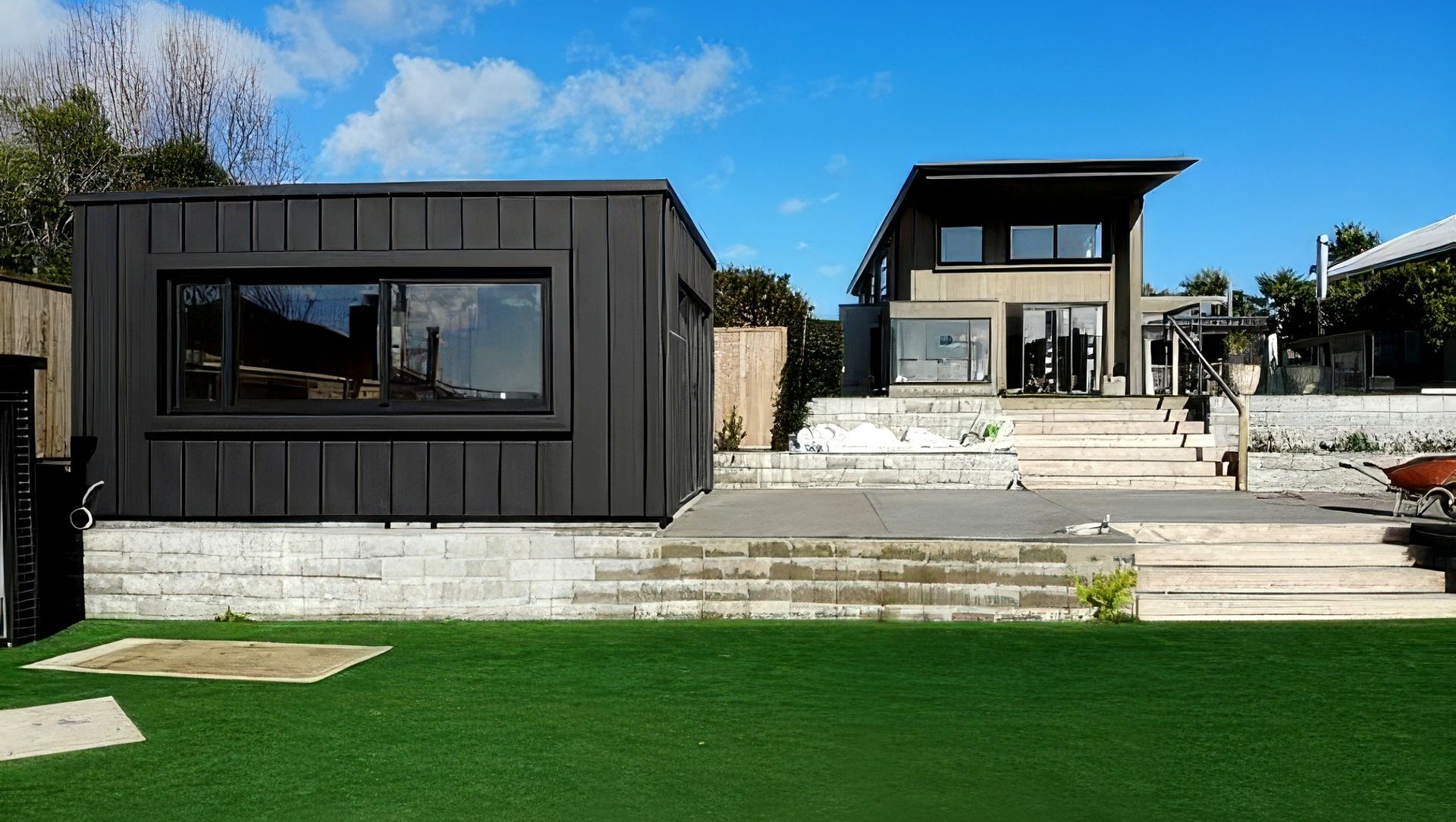 Tennis Pavillion - Espan 340 Flaxpod Matte banner