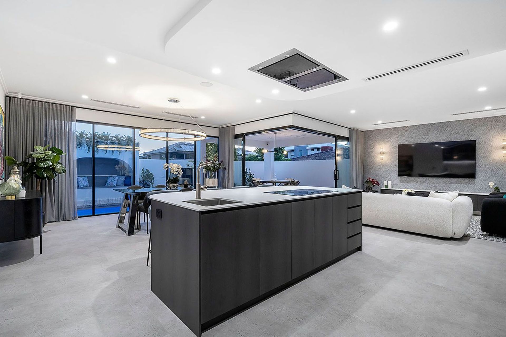 The Lake Como by Beaumonde Homes