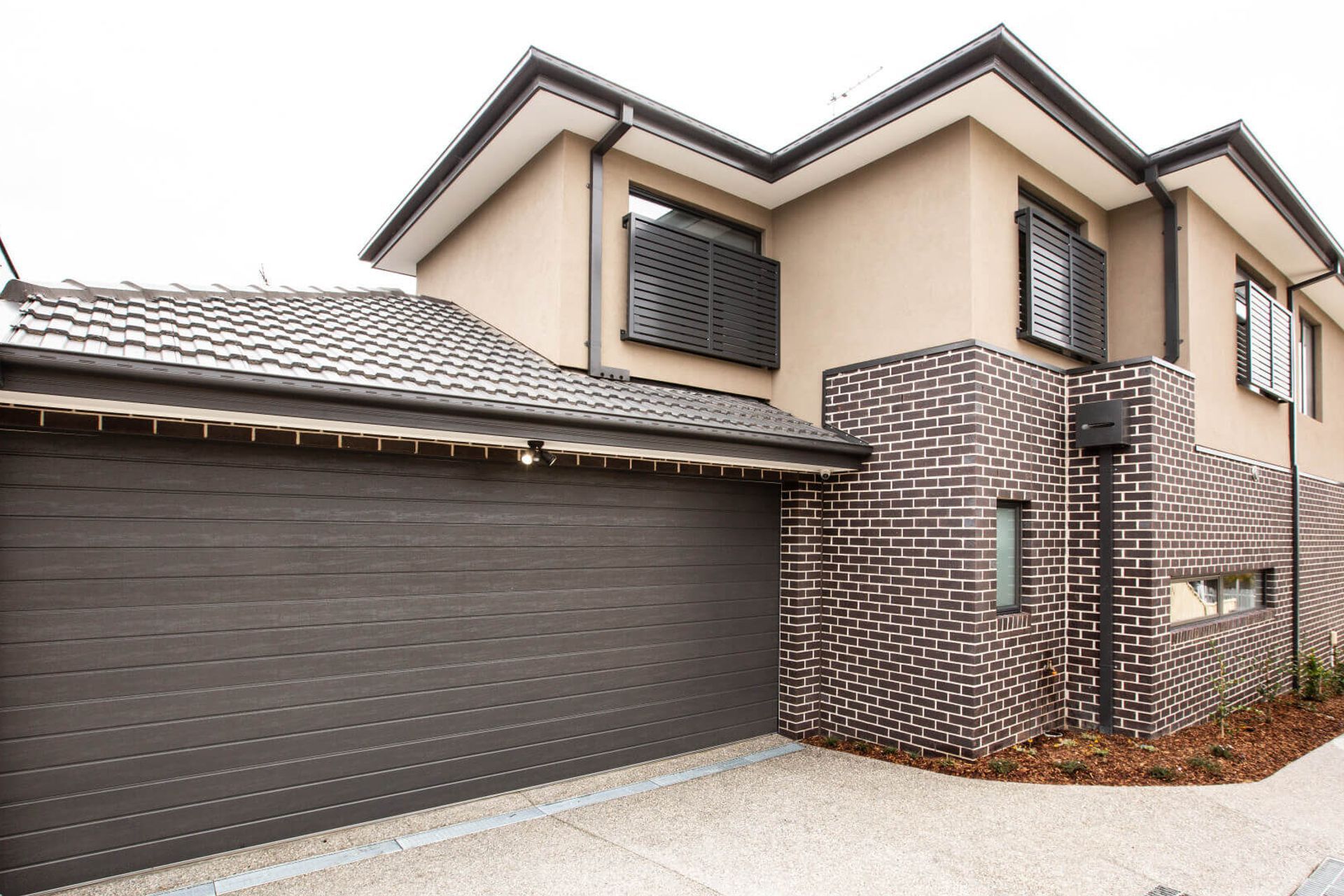 Delaware Street, Reservoir