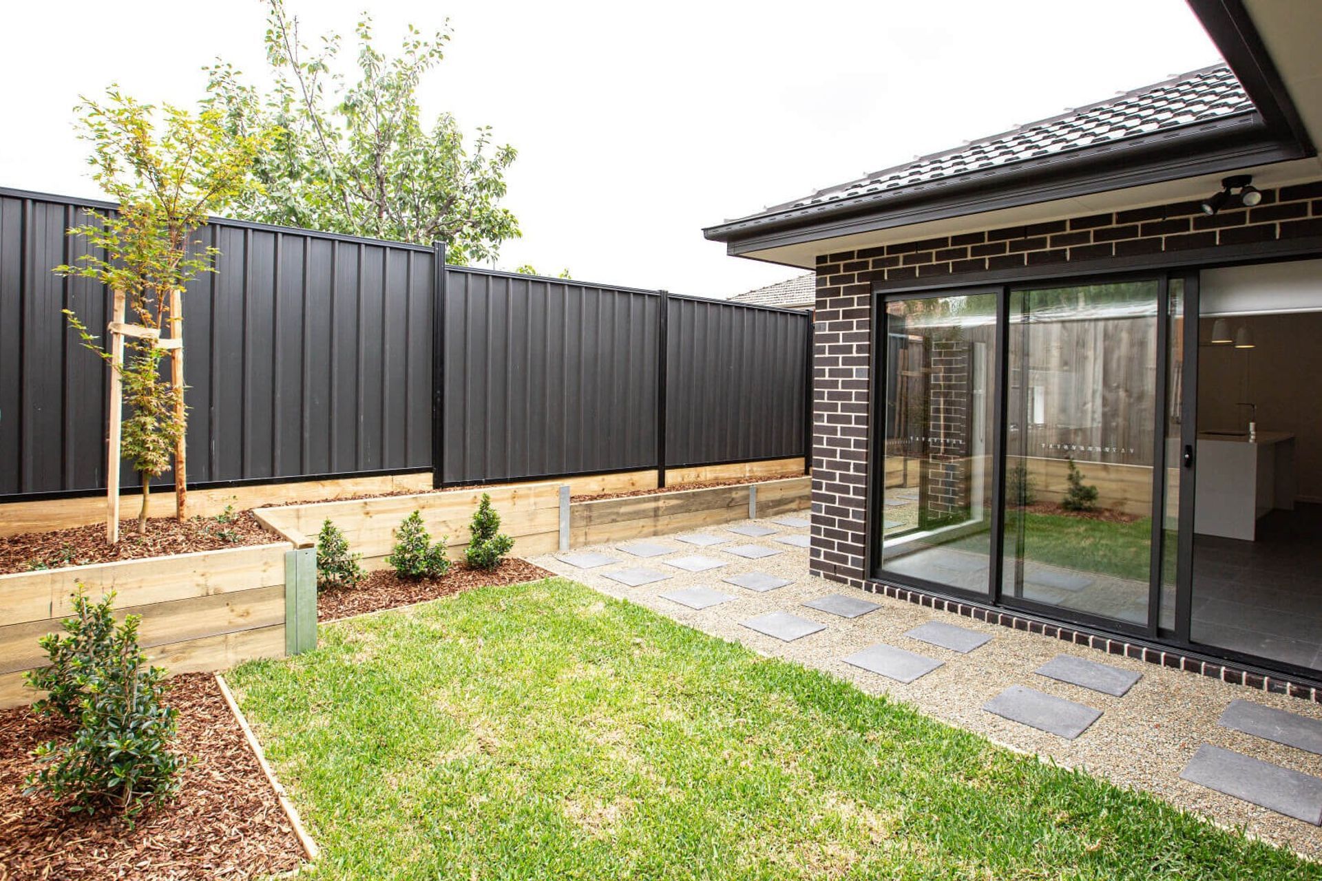 Delaware Street, Reservoir