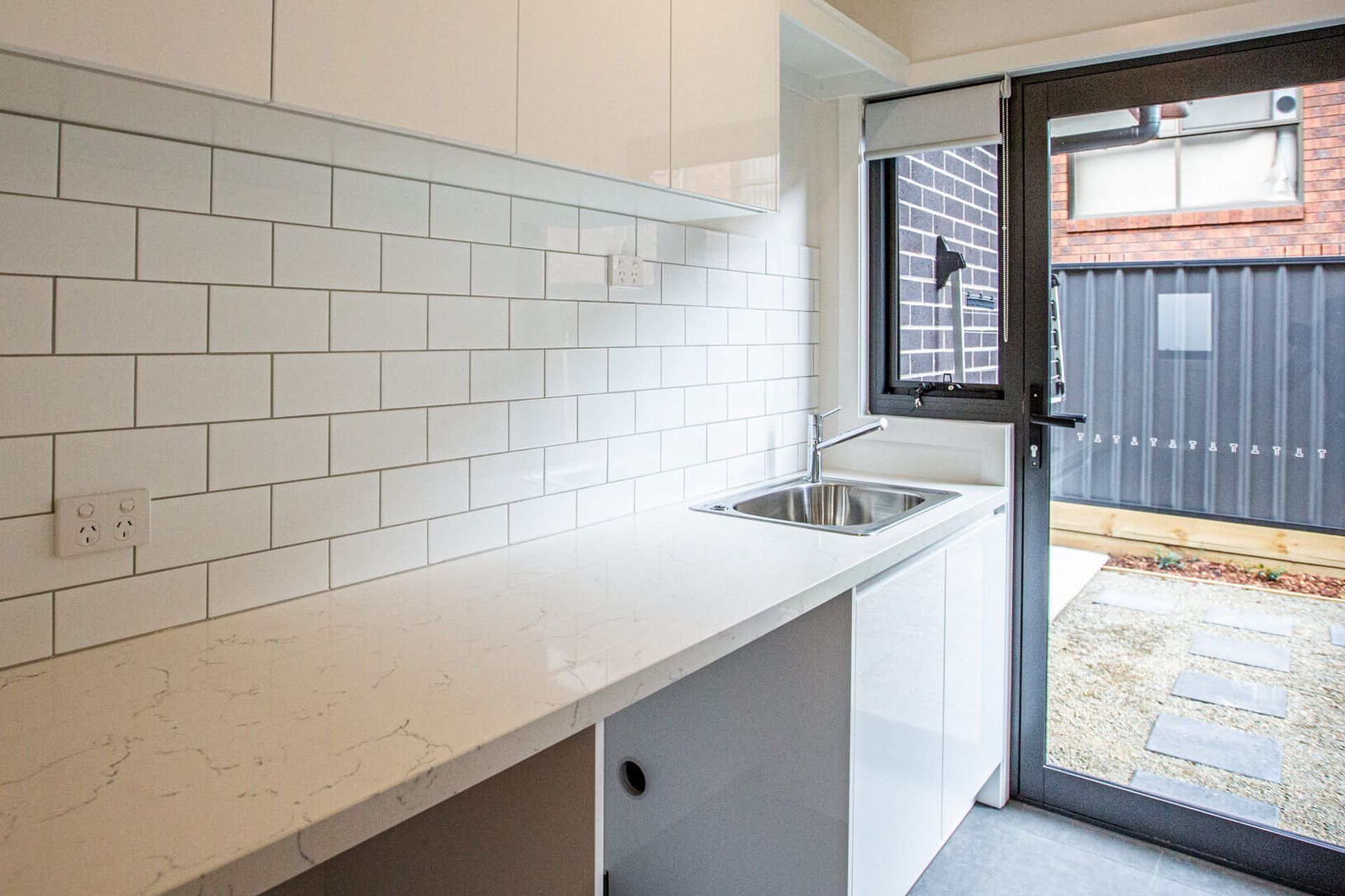 Delaware Street, Reservoir