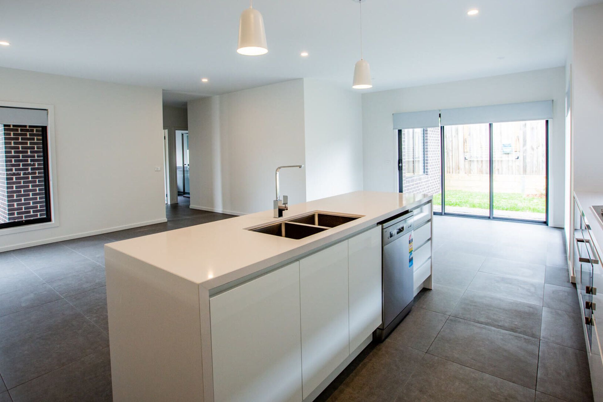 Delaware Street, Reservoir