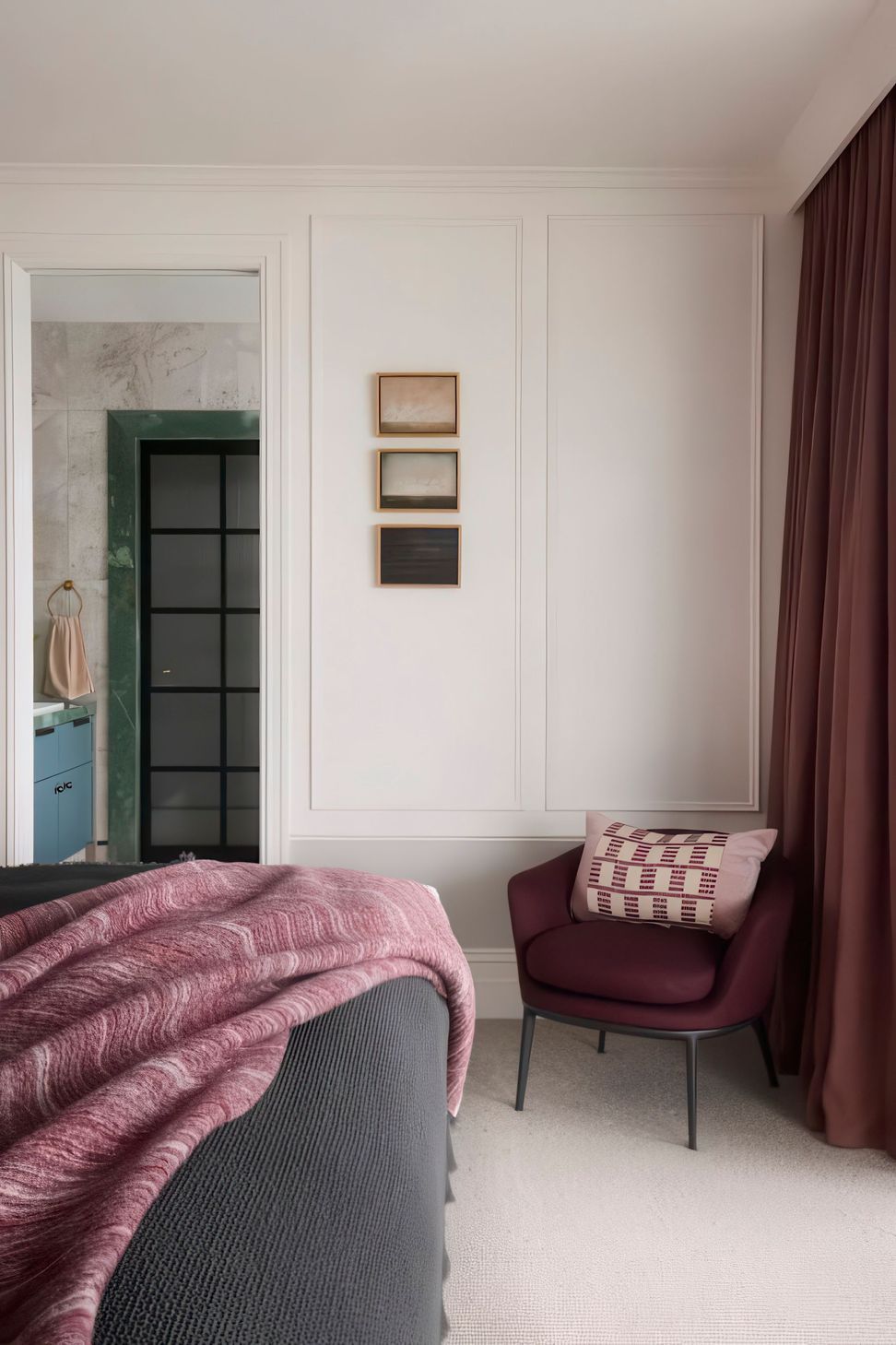 EB-INteriors-River-House0291-1-WordPress-Medium-800x1196-1-685x1024-gigapixel-low-resolution-v2-3x.jpeg