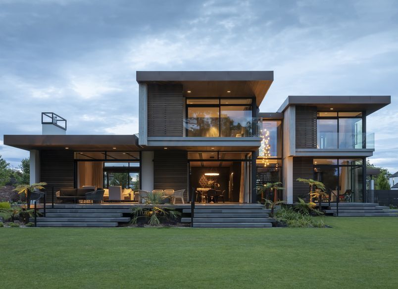 Fendalton House on the River