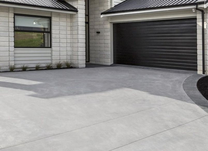 Contrasts of colour and texture produce a stunning show home