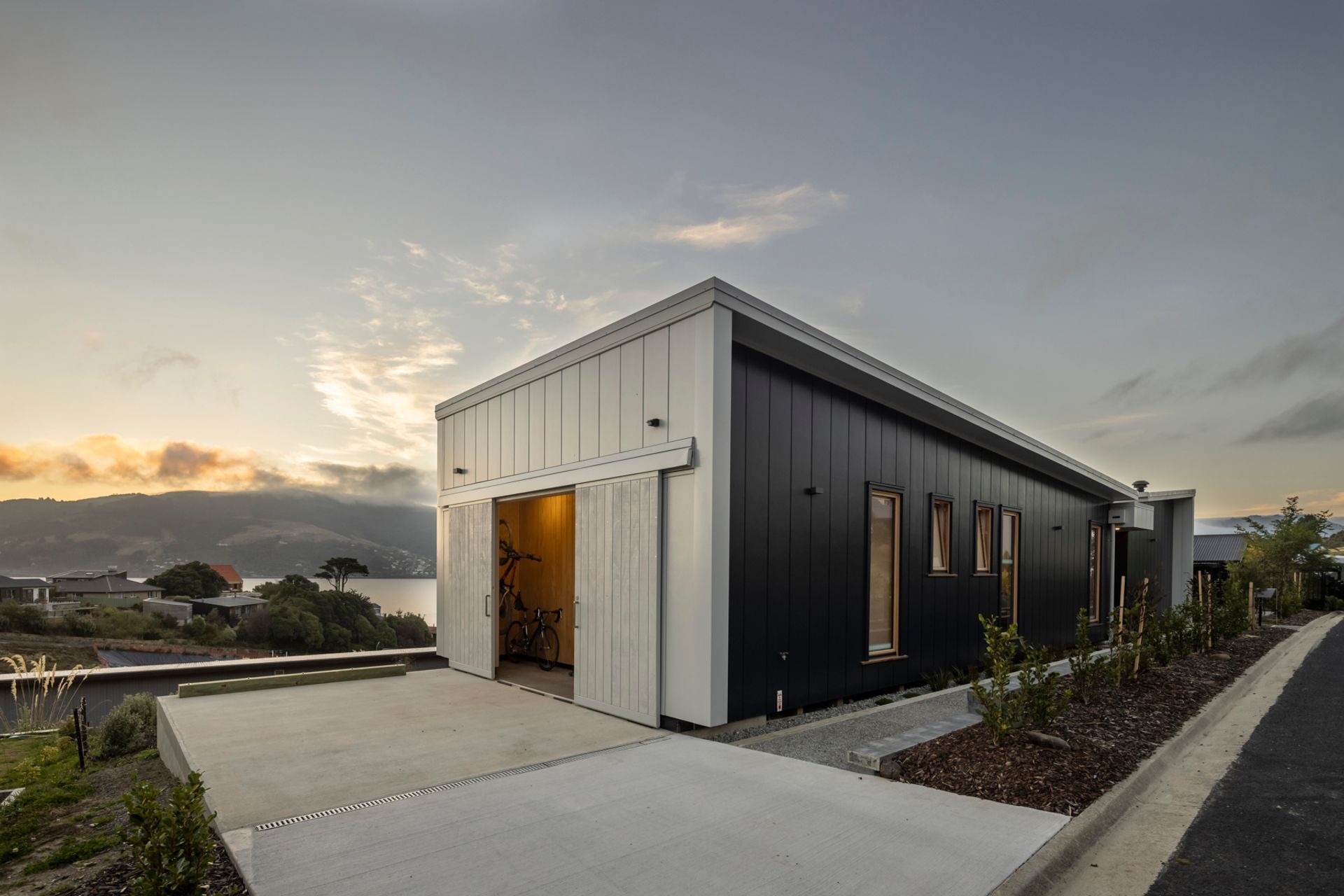 L+G Mission Cove Residence