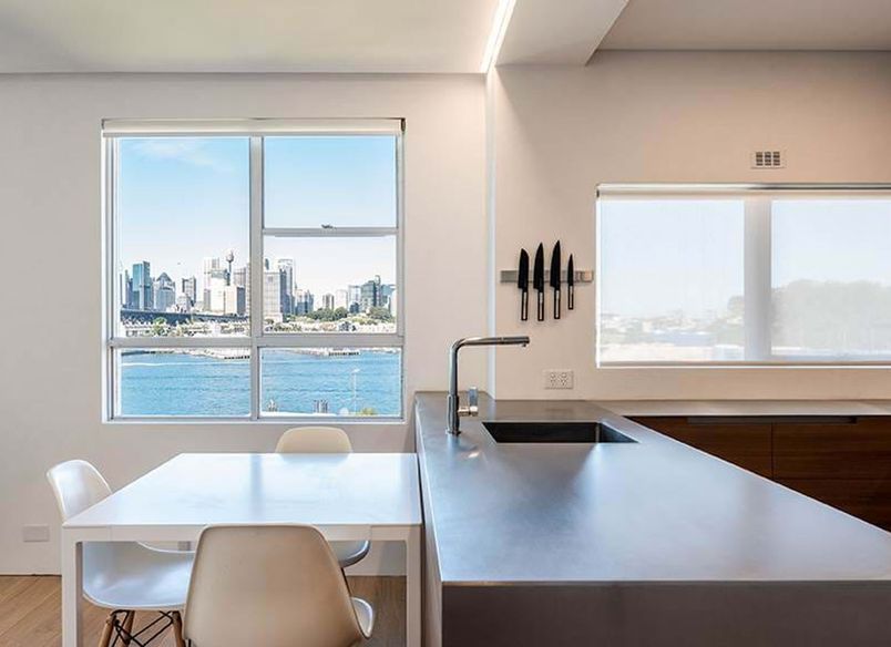 Henry Lawson Ave, McMahons Point