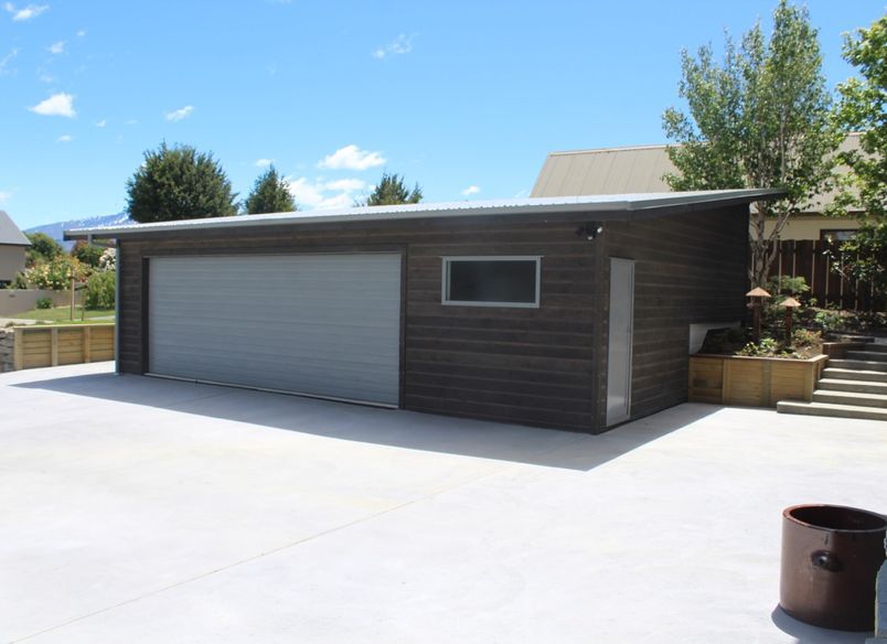 Architecturally Designed High-End Garage