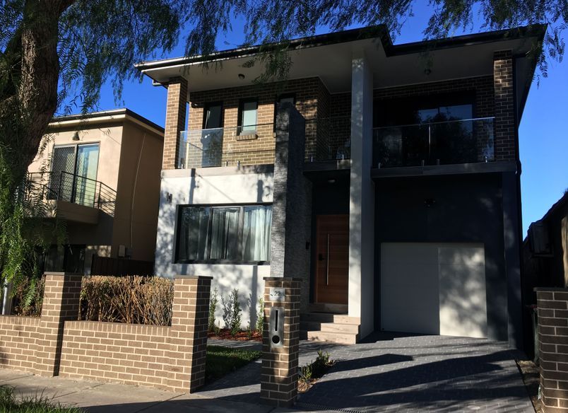 Mascot Bespoke Residence 